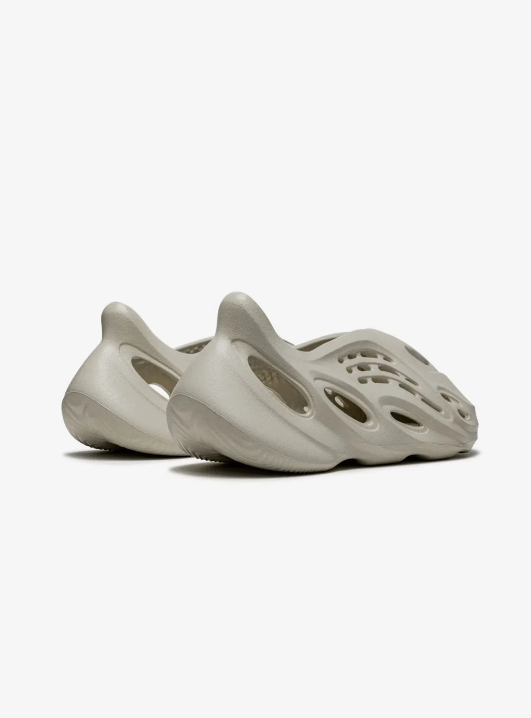 Adidas Yeezy Foam RNNR Sand - Image 3