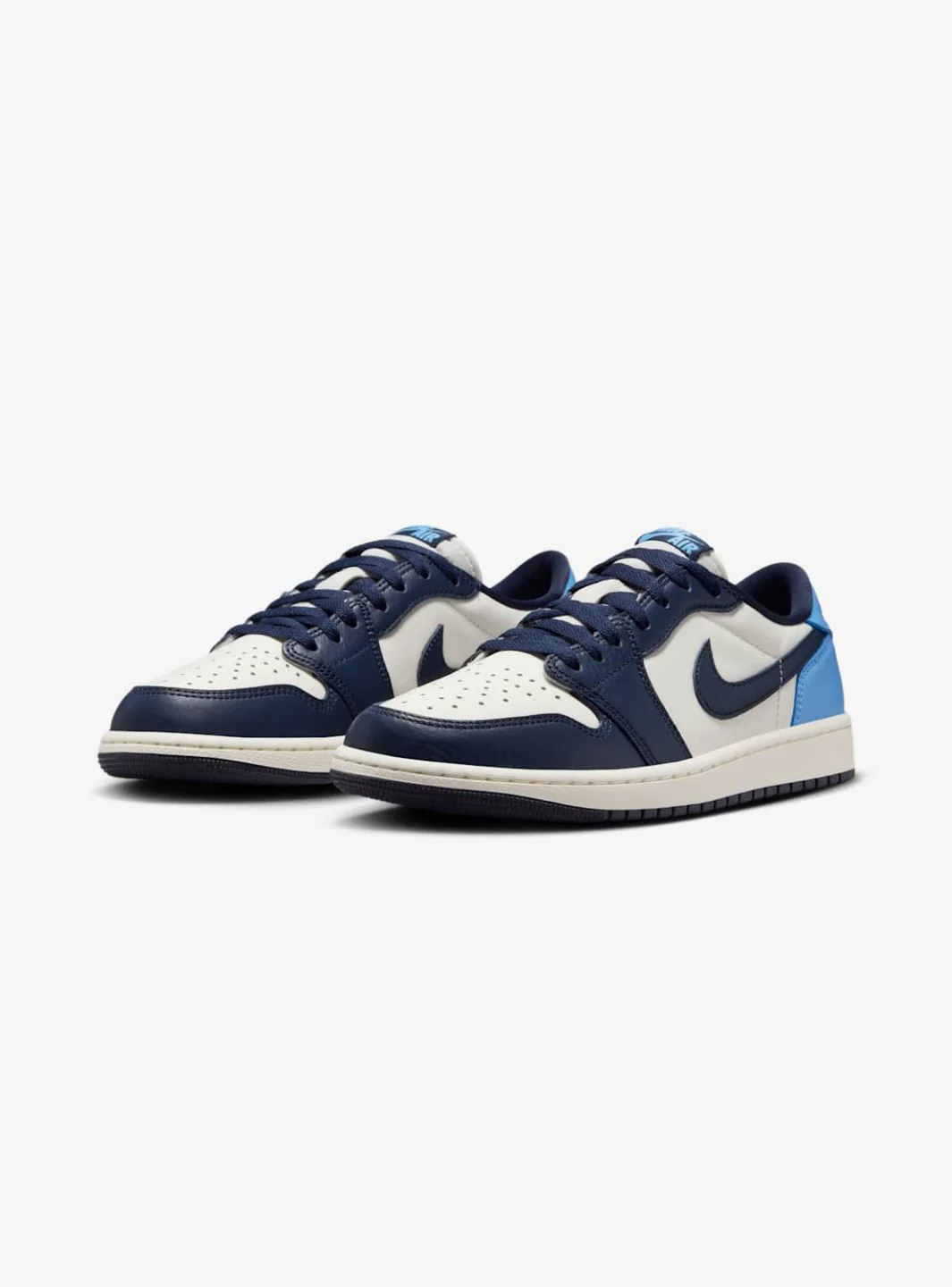 Air Jordan 1 Low OG Obsidian UNC - Image 2