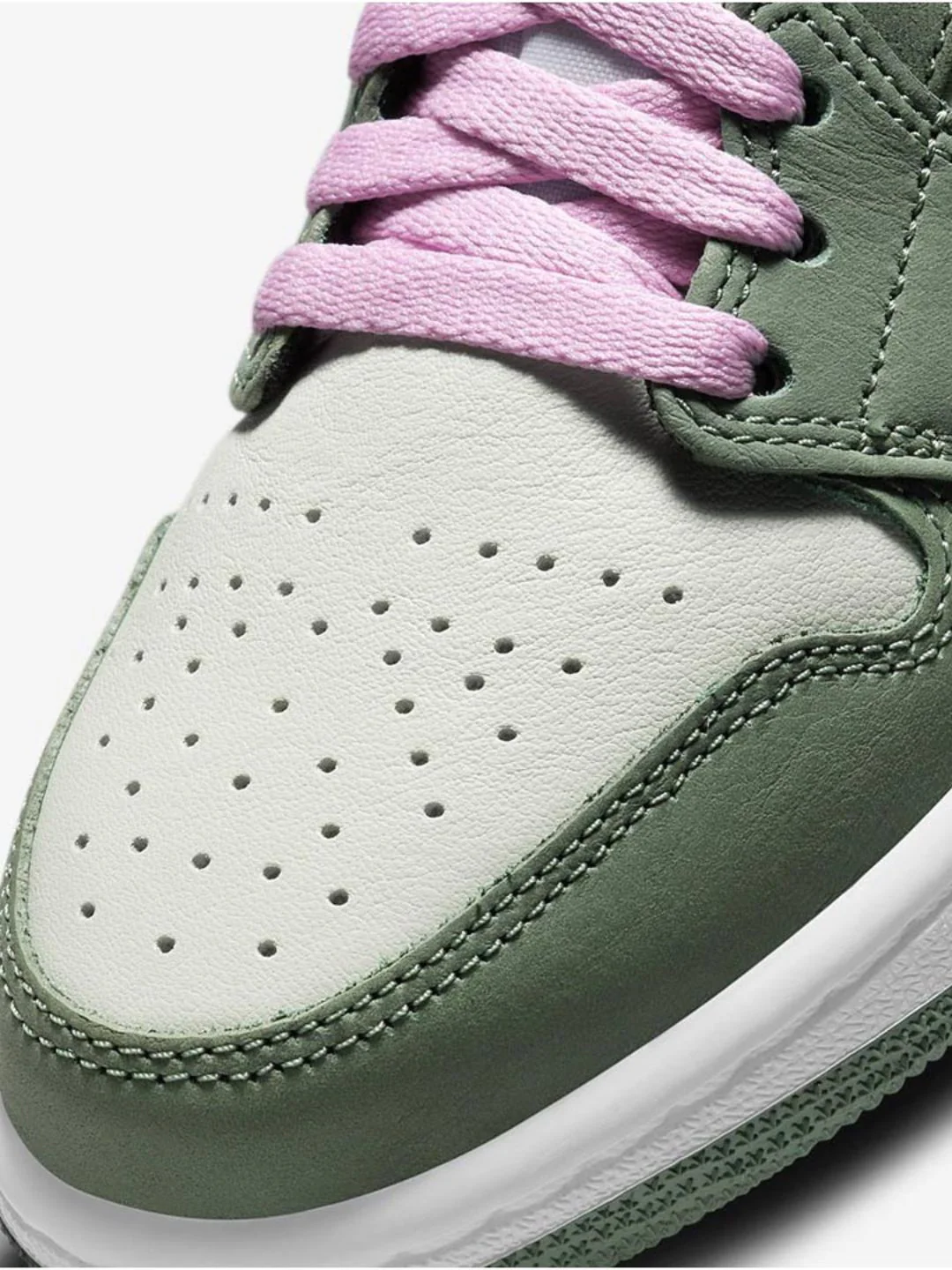 Air Jordan 1 Mid Dutch Green (W) - Image 3