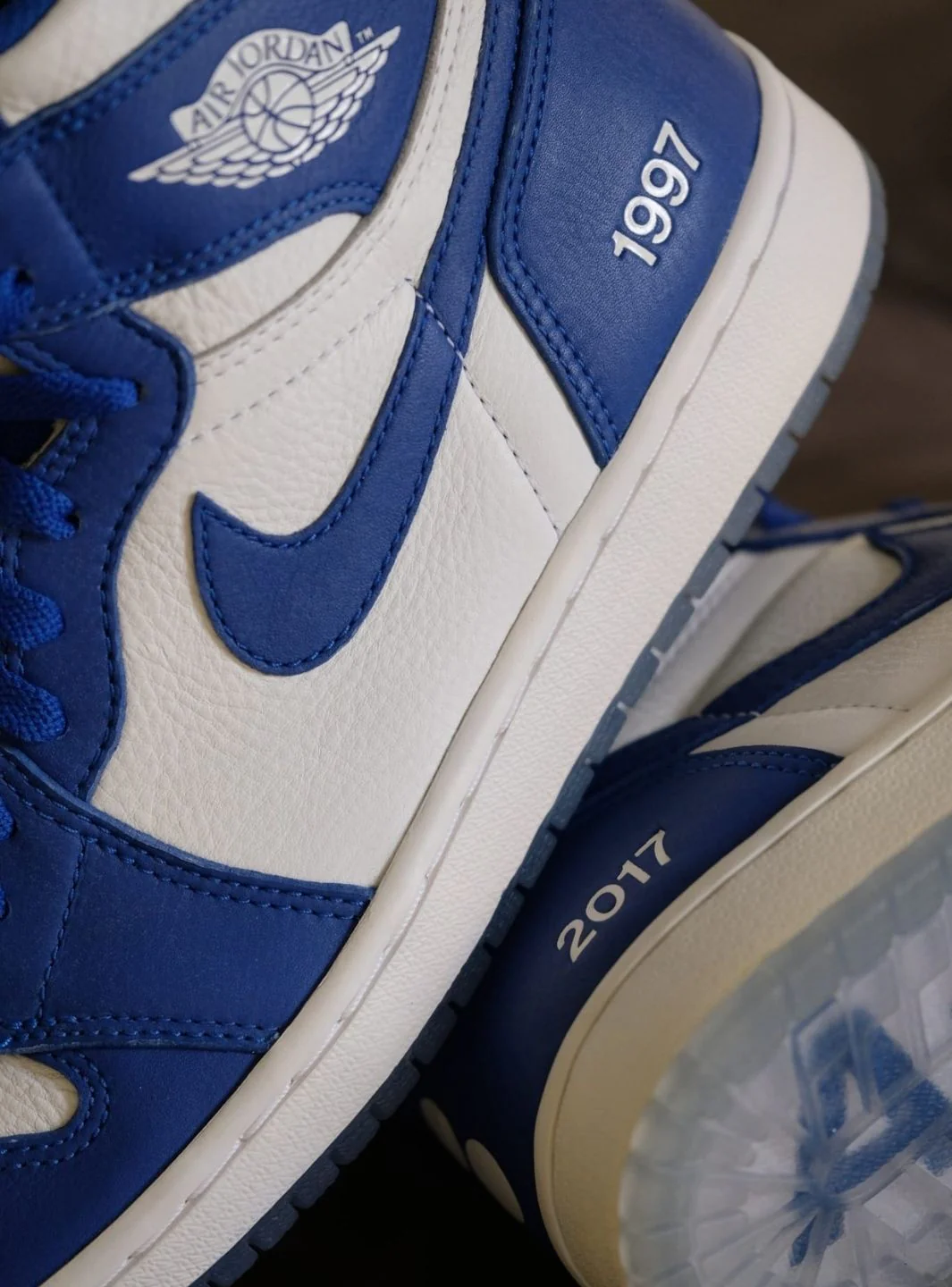 Air Jordan 1 Retro High Colette (F&F) - Image 9