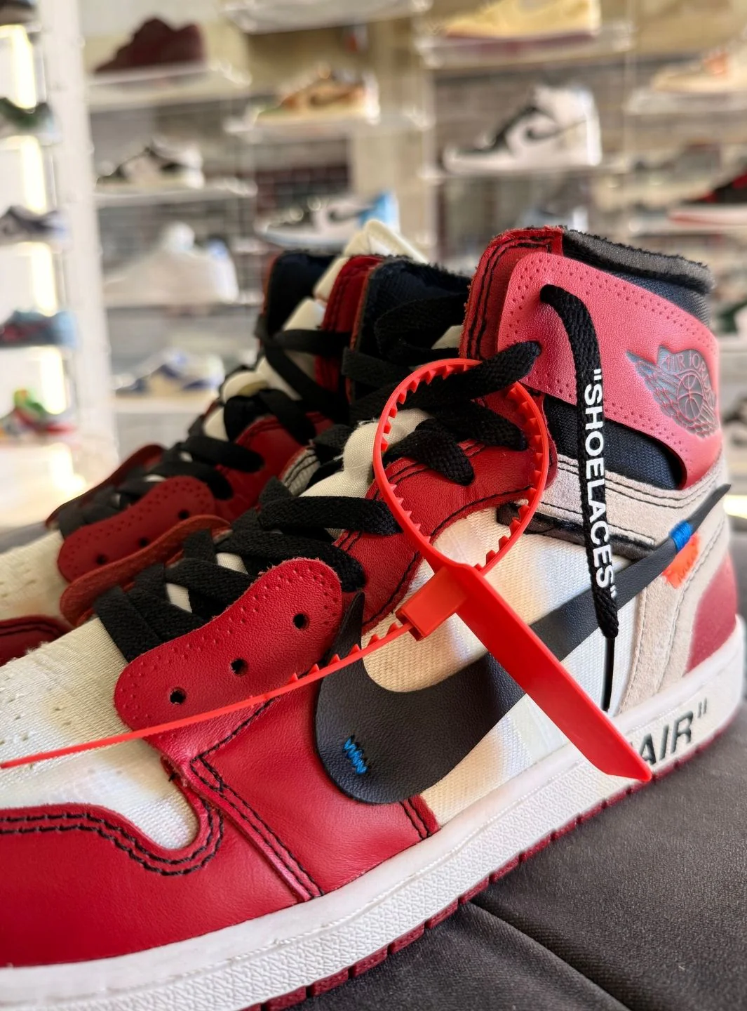 Air Jordan 1 Retro High Off-White Chicago - Usato 9.5/10 - Image 14