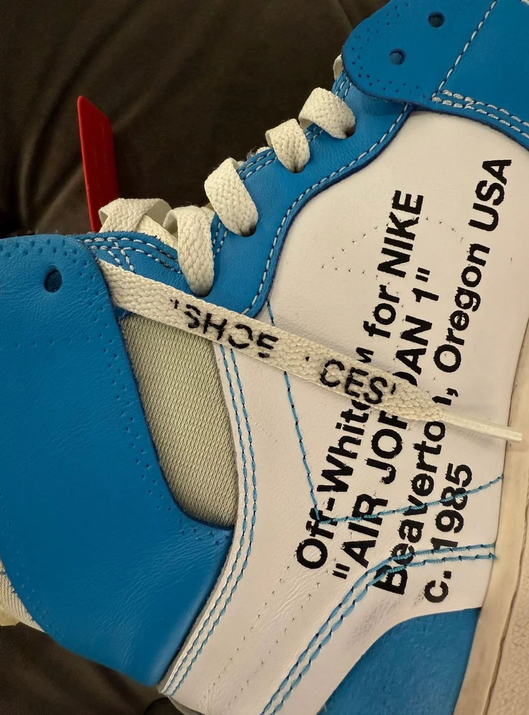 Air Jordan 1 Retro High Off-White University Blue - Usato 8.5/10 - Image 13