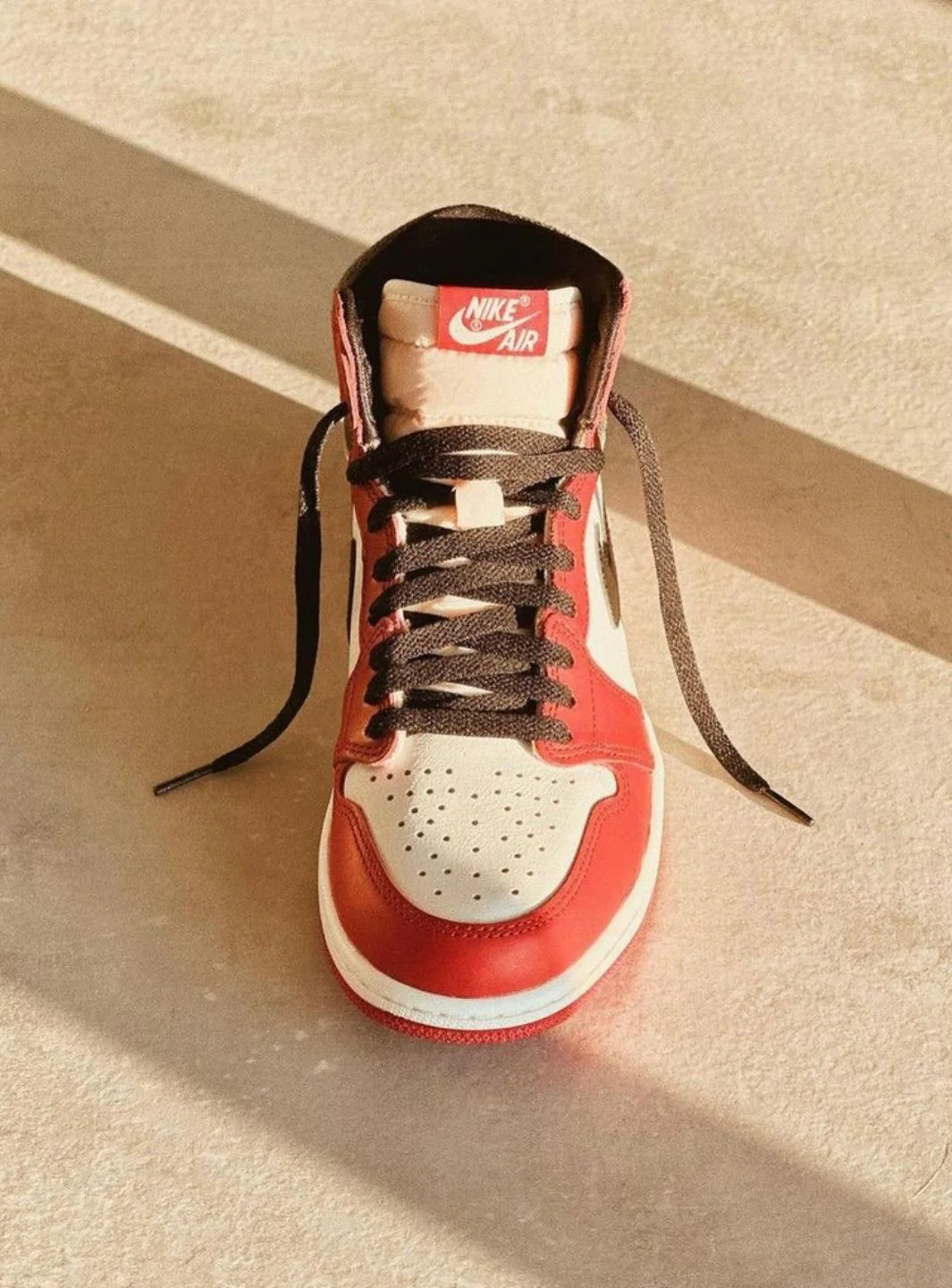 Air Jordan 1 Retro High OG Chicago Lost And Found - Image 18
