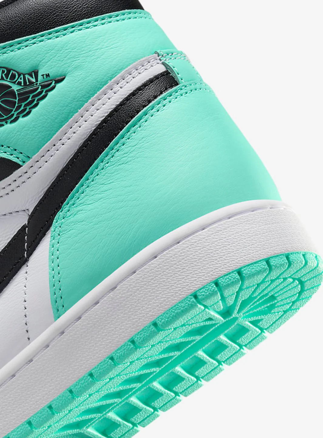 Air Jordan 1 Retro High OG Green Glow - Image 5
