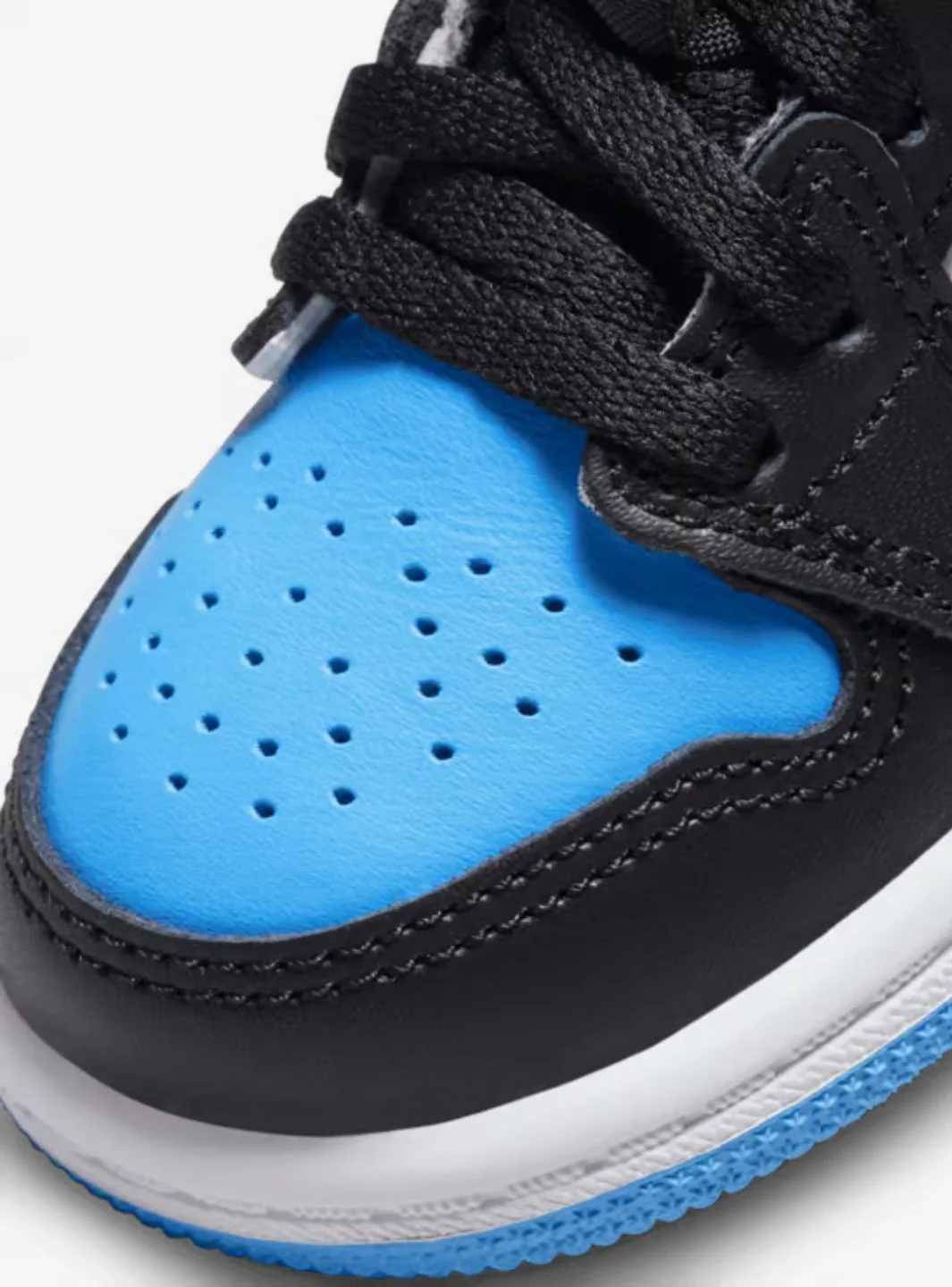 Air Jordan 1 Retro High OG UNC Toe (TD) - Image 3