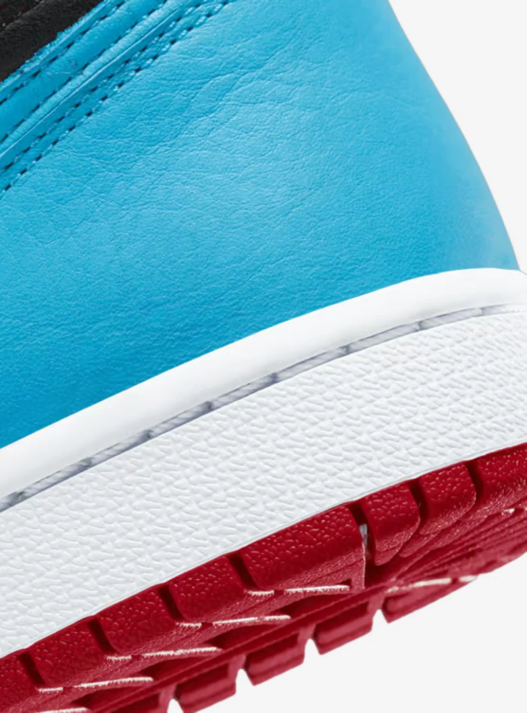 Air Jordan 1 Retro High NC to Chi - Image 6