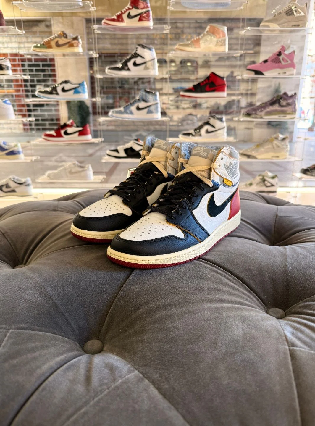 Air Jordan 1 Retro High Union Los Angeles Black Toe - Usato 9/10 - Image 3