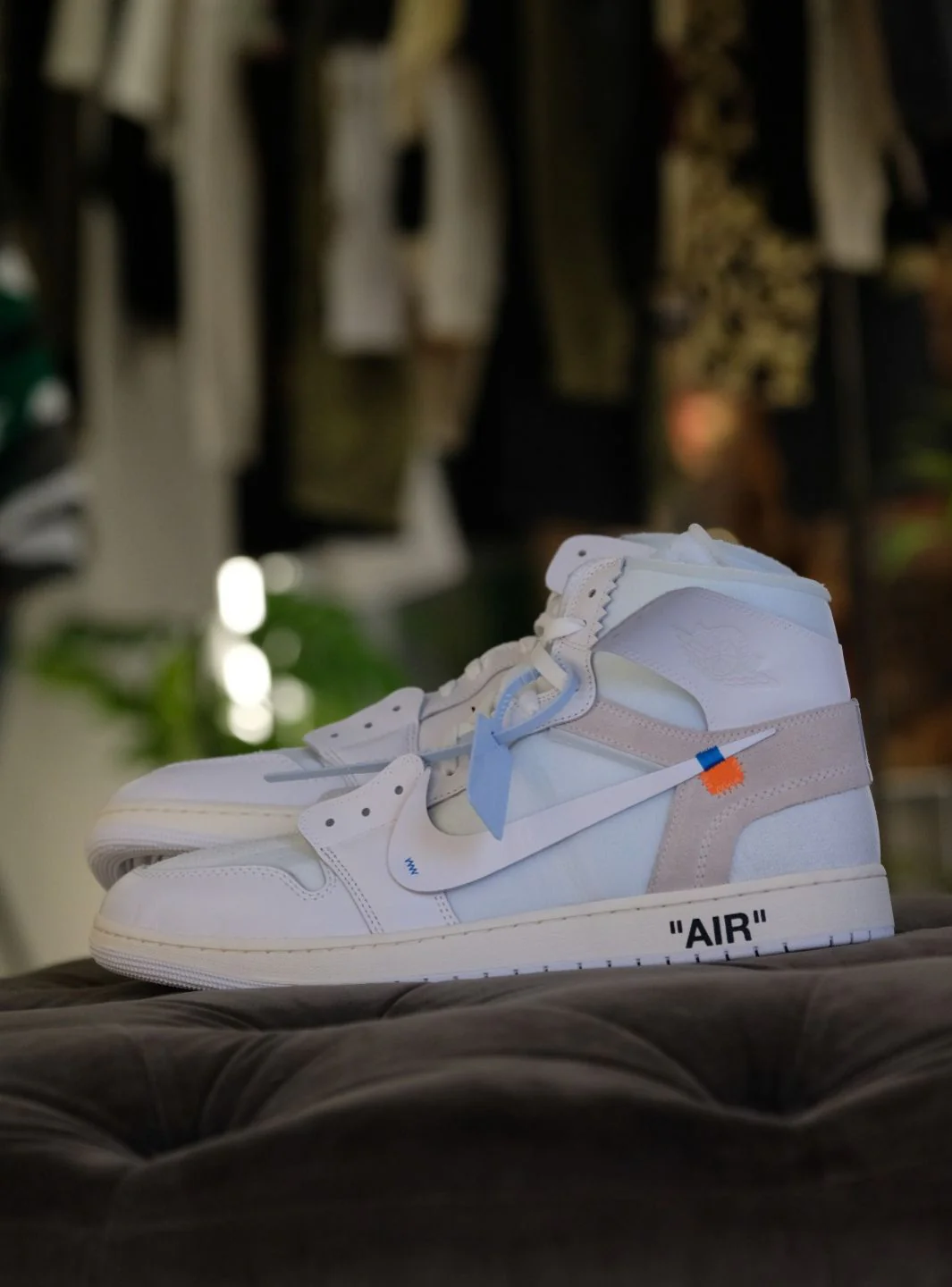 Air Jordan 1 Retro High Virgil Abloh Archive Alaska (V.A.A.) - Image 13
