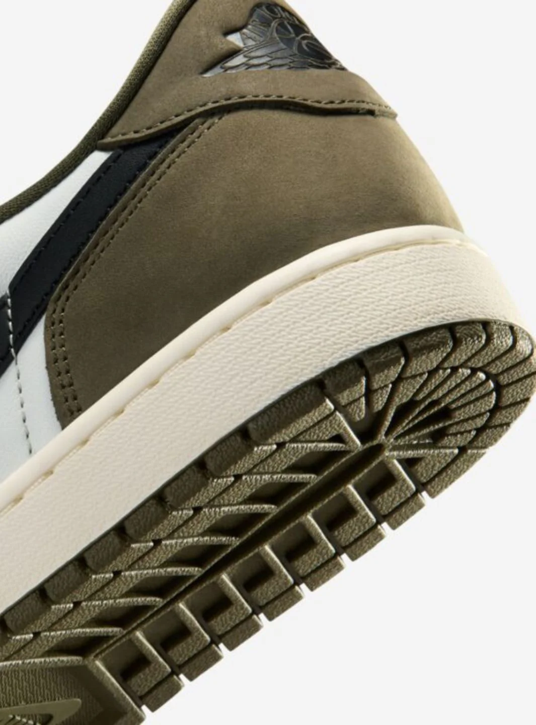 Air Jordan 1 Retro Low OG Medium Olive - Image 5