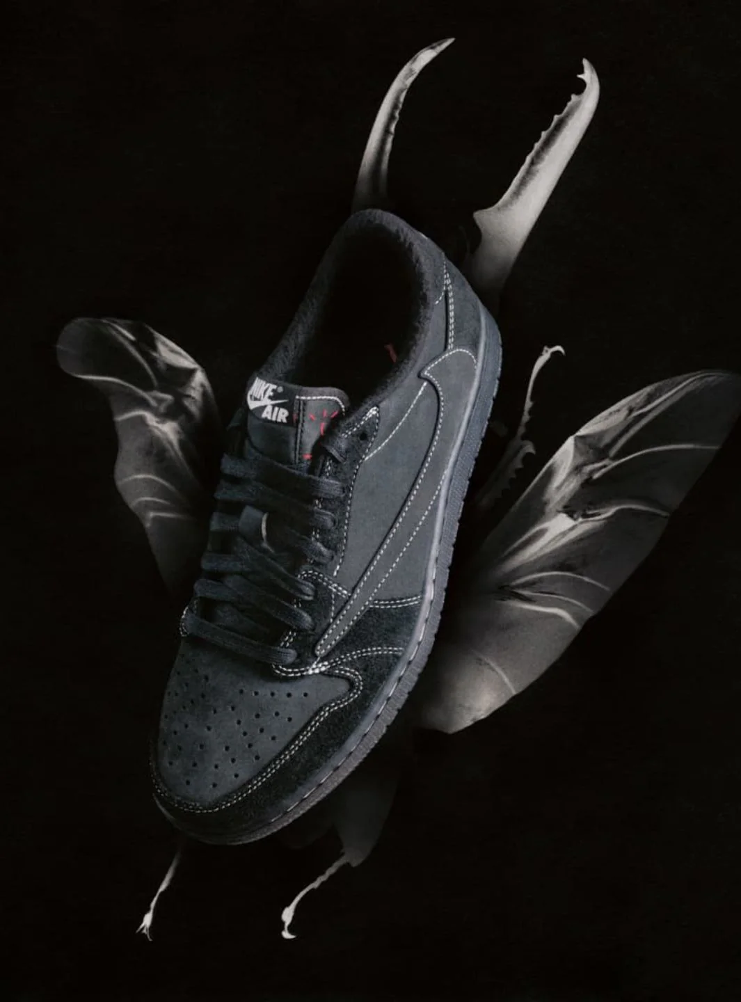 Air Jordan 1 Retro Low OG SP Travis Scott Black Phantom - Image 13