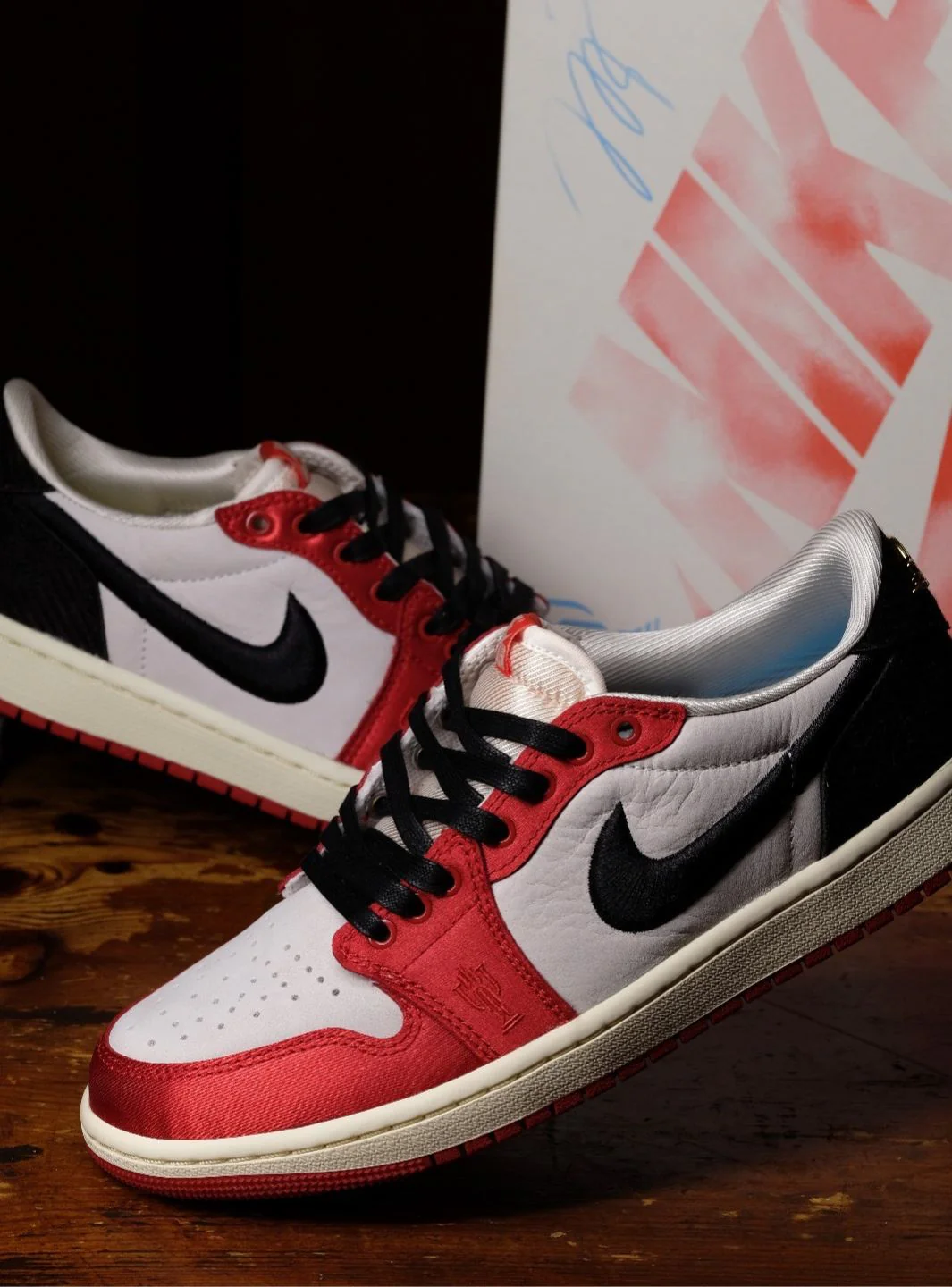 Air Jordan 1 Retro Low OG Trophy Room Away - Image 9