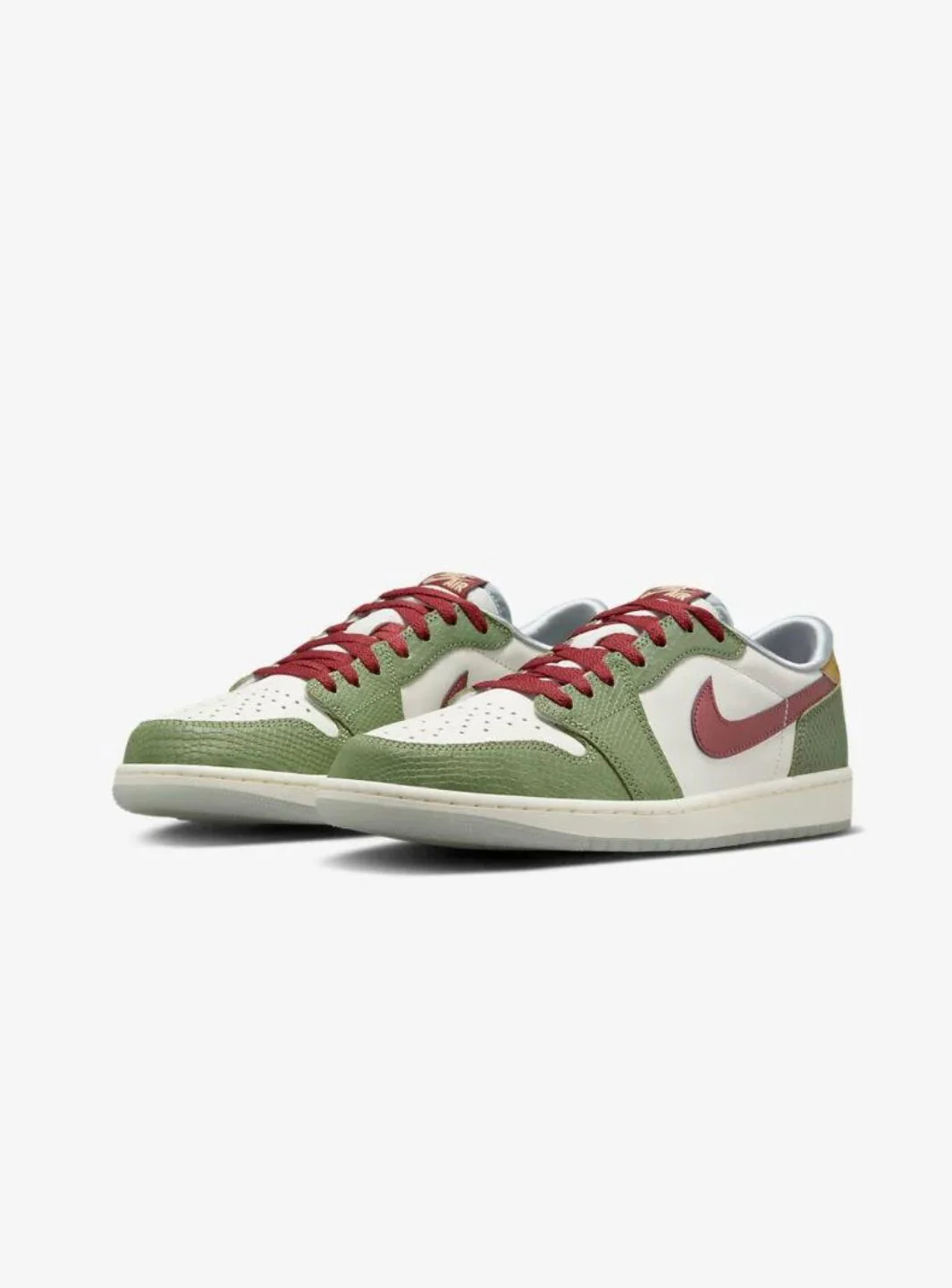 Air Jordan 1 Retro Low OG Year of the Dragon (2024) - Image 2