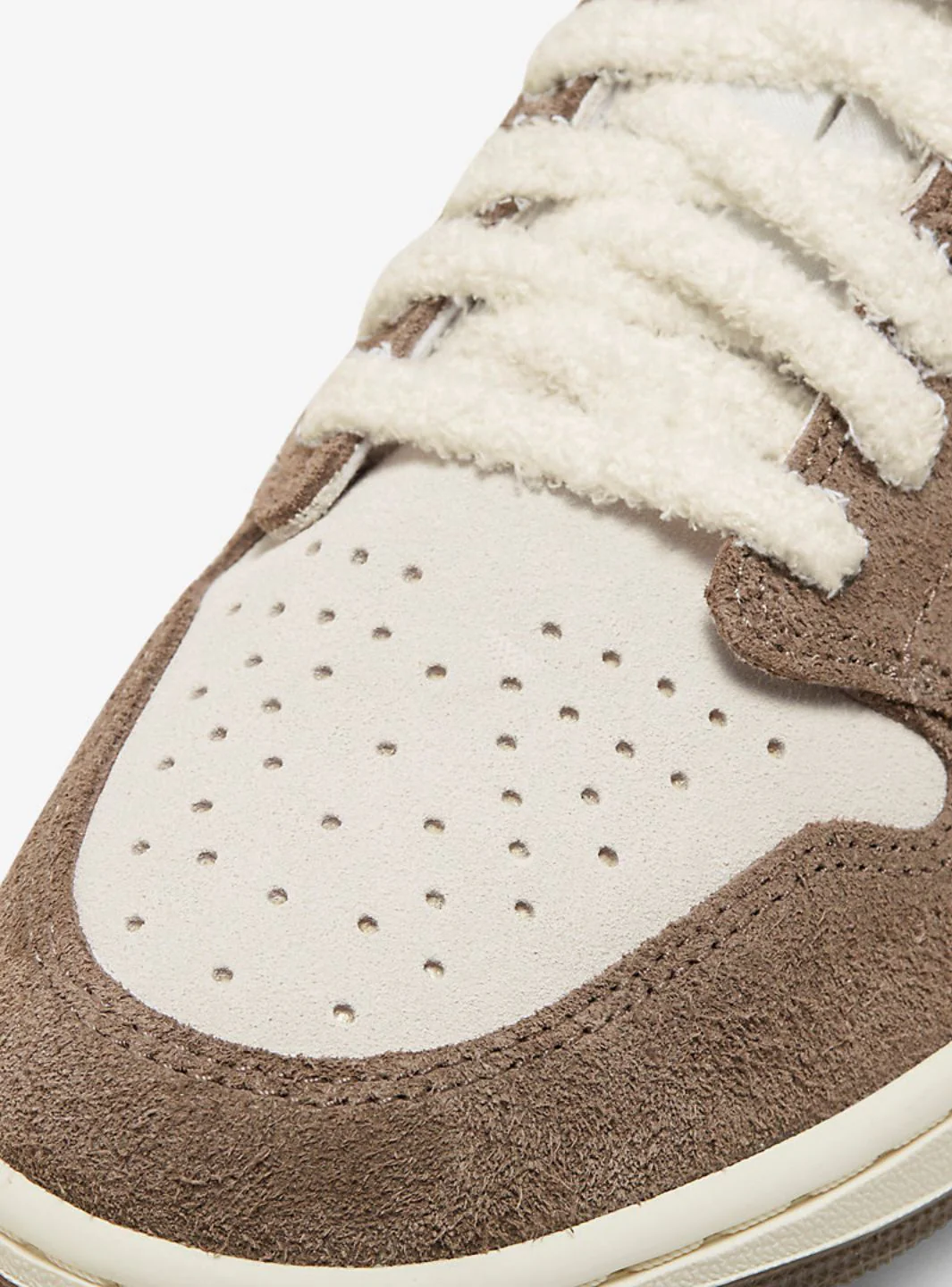 Air Jordan 1 Retro Low OG Year of the Rabbit - Image 3