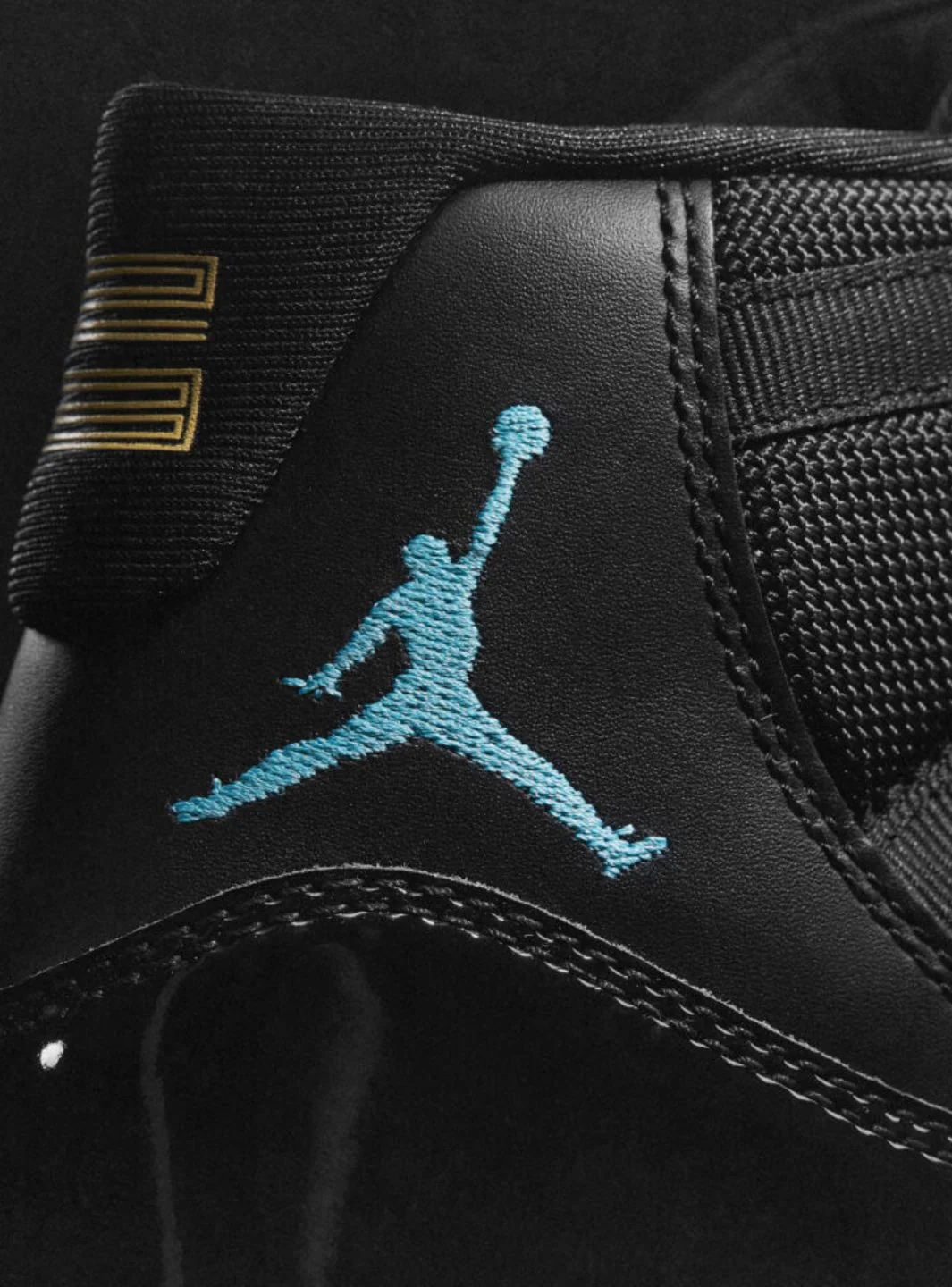 Air Jordan 11 Retro Gamma Blue (2025) - Image 11