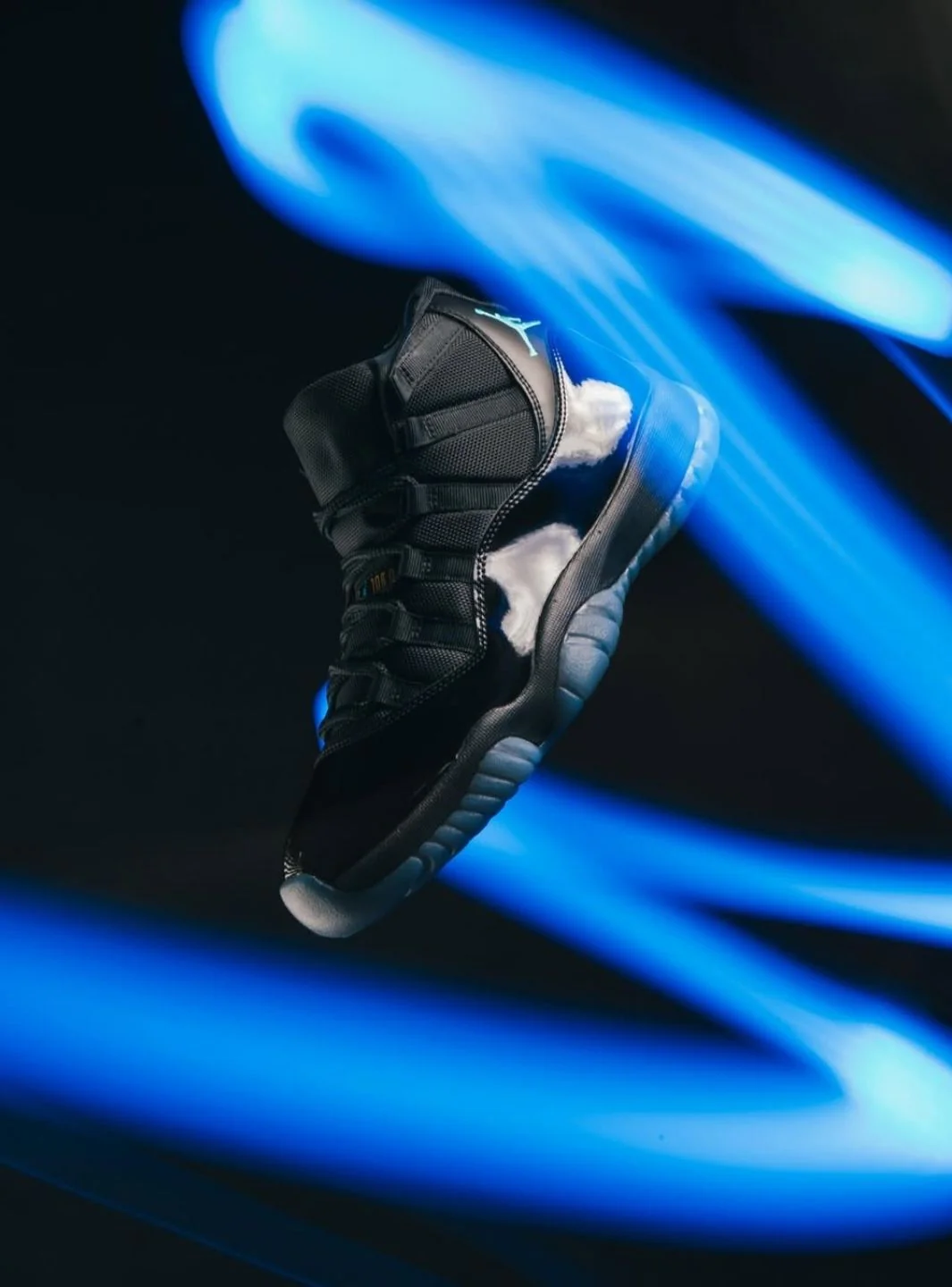 Air Jordan 11 Retro Gamma Blue (2025) - Image 12