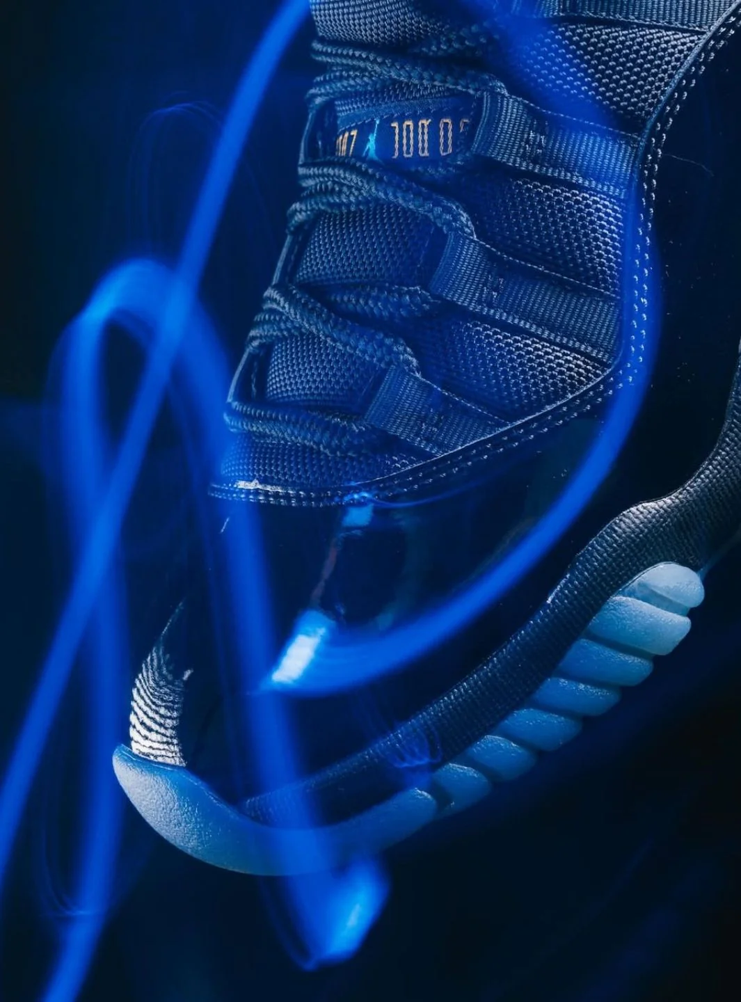 Air Jordan 11 Retro Gamma Blue (2025) - Image 13
