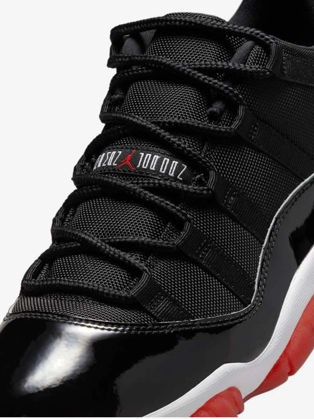 Air Jordan 11 Retro Low Bred (2025) - Image 3