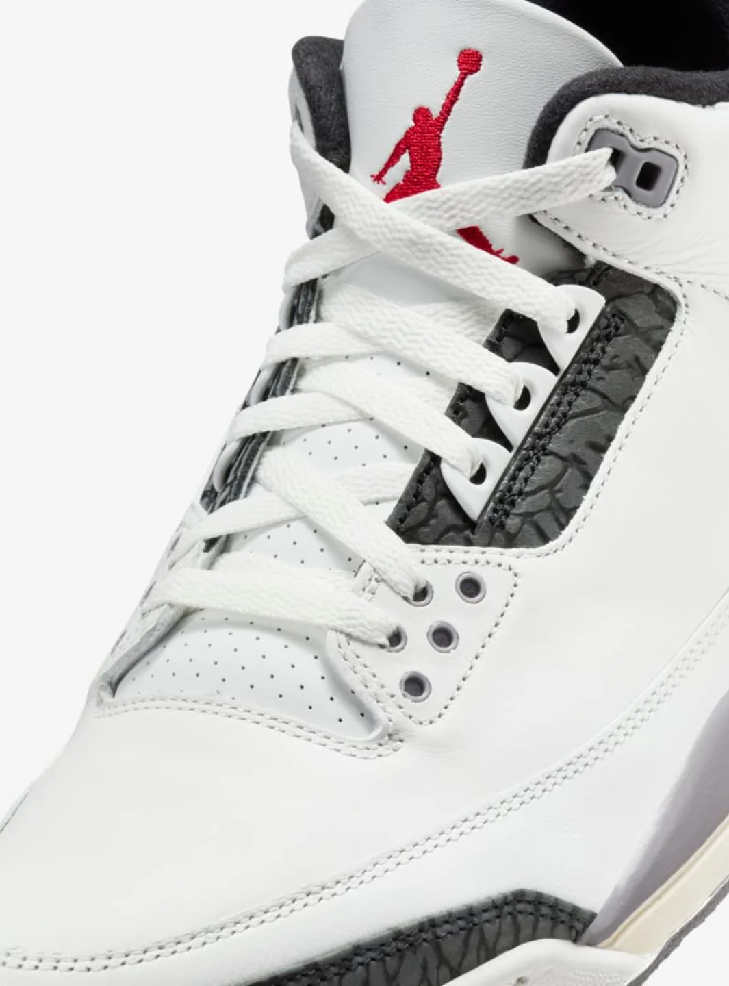 Air Jordan 3 Retro Cement Grey - Image 3