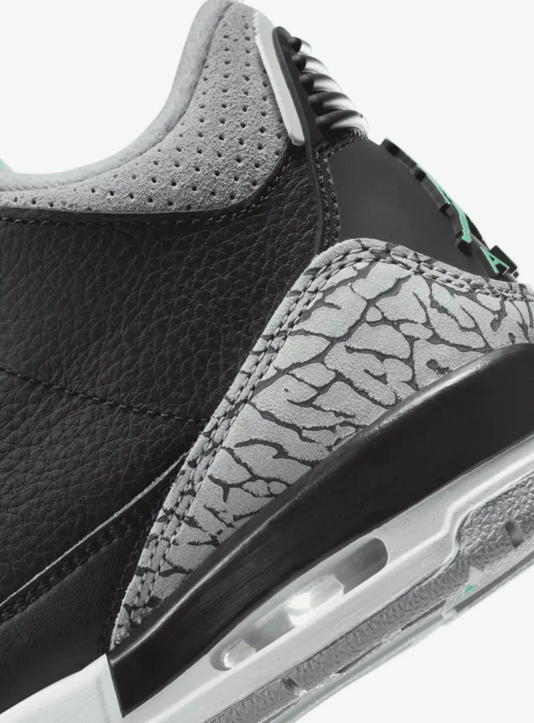 Air Jordan 3 Retro Green Glow - Image 4