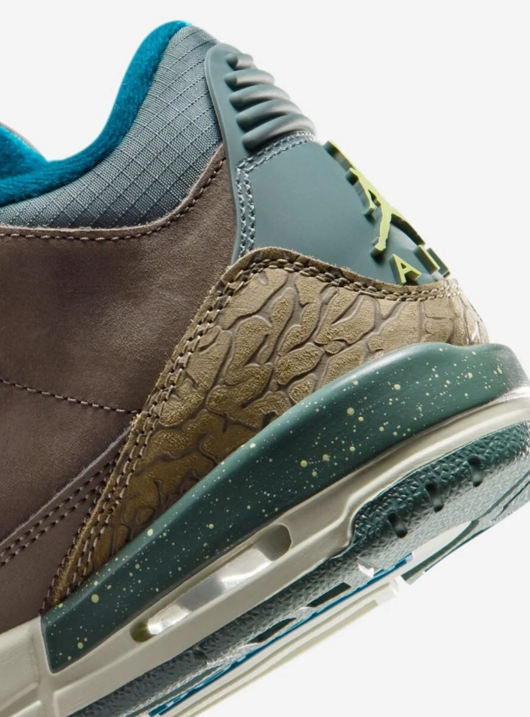 Air Jordan 3 Retro Olive Grey (GS) - Image 5
