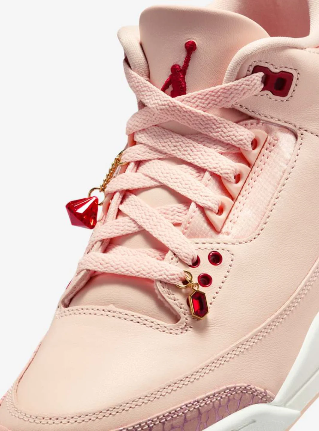 Air Jordan 3 Retro Valentine's Day Treat Yourself (2025) - Image 3