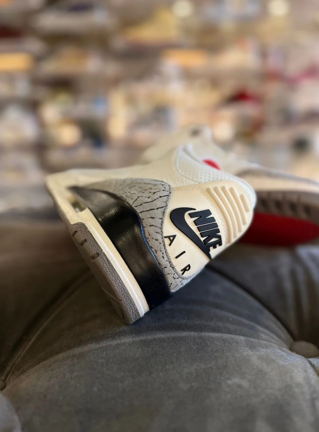 Air Jordan 3 Retro White Cement Reimagined - Usato 9/10 - Image 11