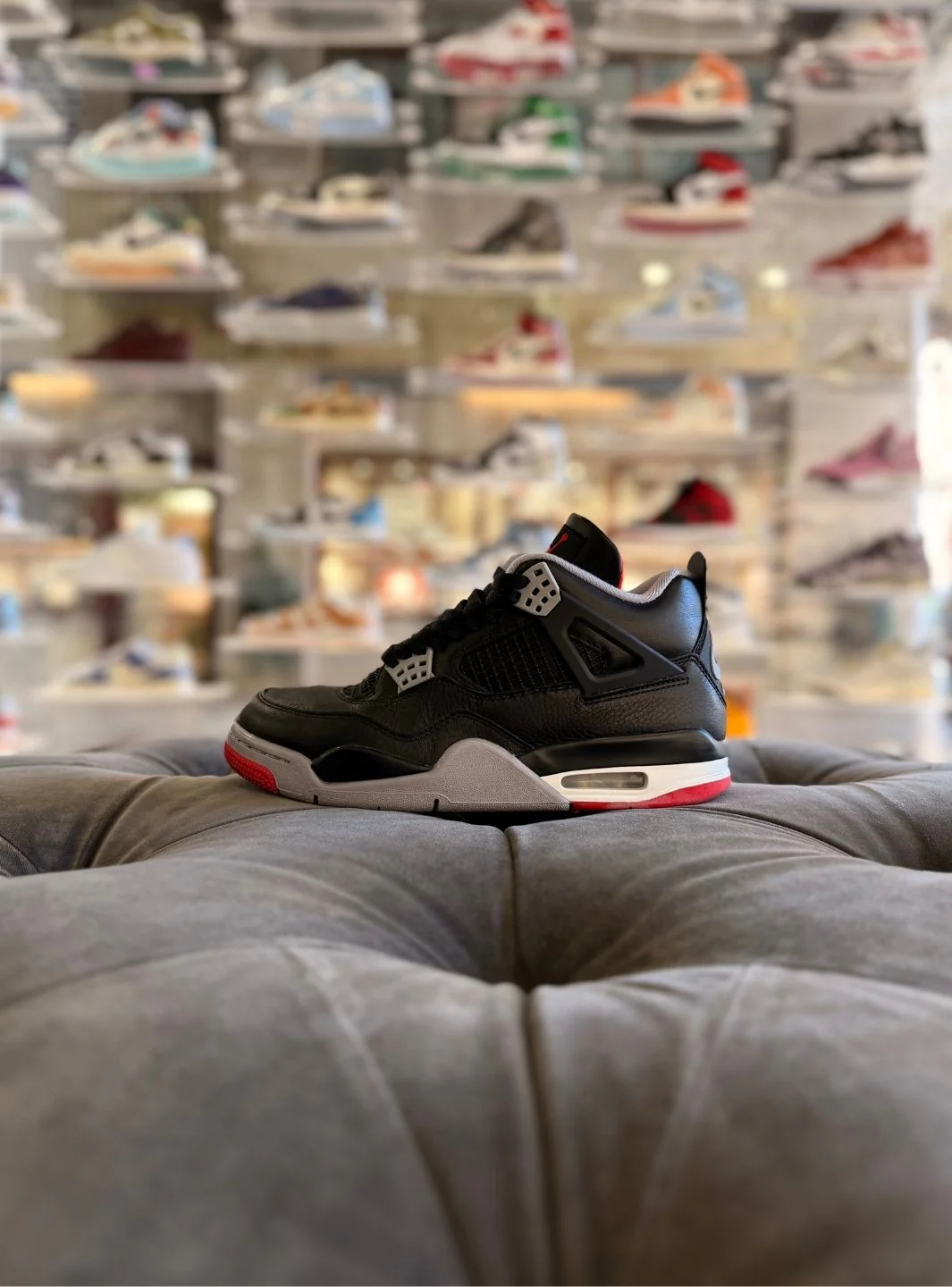 Air Jordan 4 Retro Bred Reimagined - Usato 9.5/10