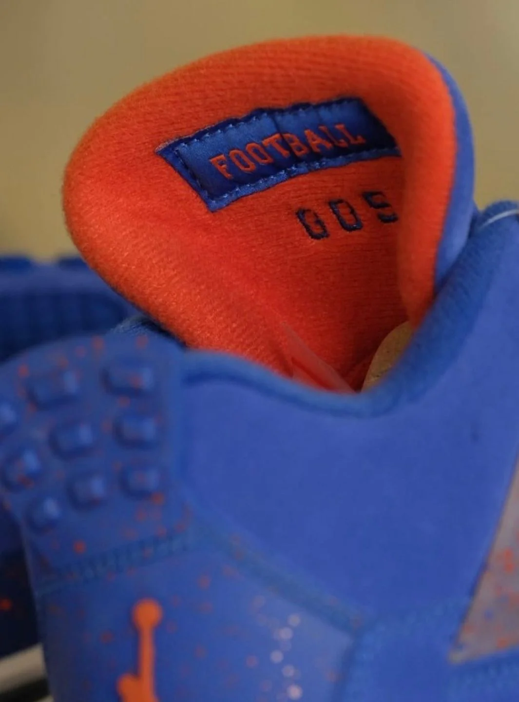 Air Jordan 4 Retro Florida Gators (PE) - Image 8