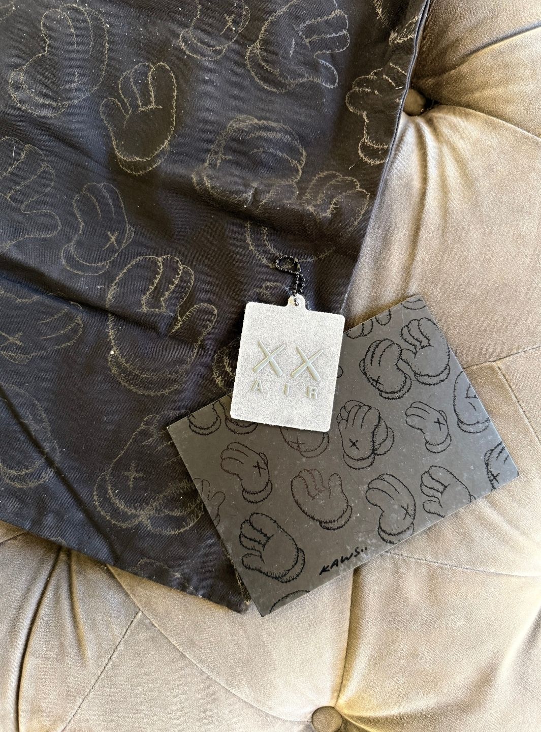 Air Jordan 4 Retro Kaws - Usato 9.5/10 - Image 17