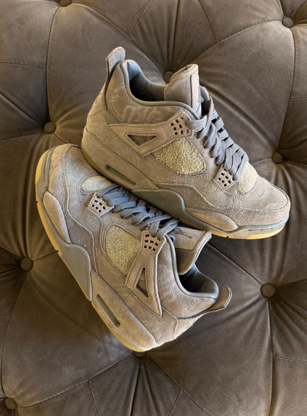 Air Jordan 4 Retro Kaws - Usato 9.5/10 - Image 2