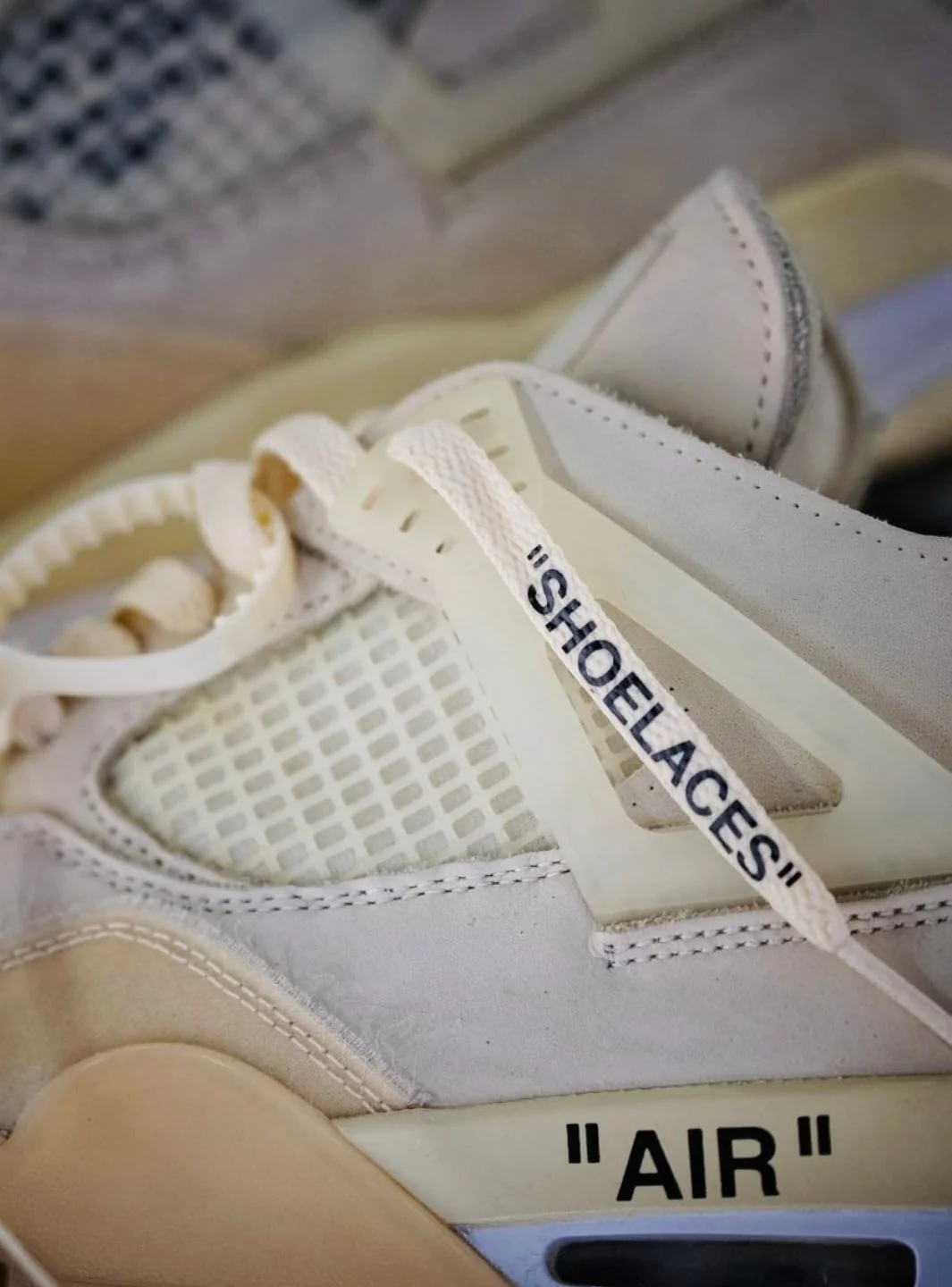 Air Jordan 4 Retro Off-White Sail - Image 15
