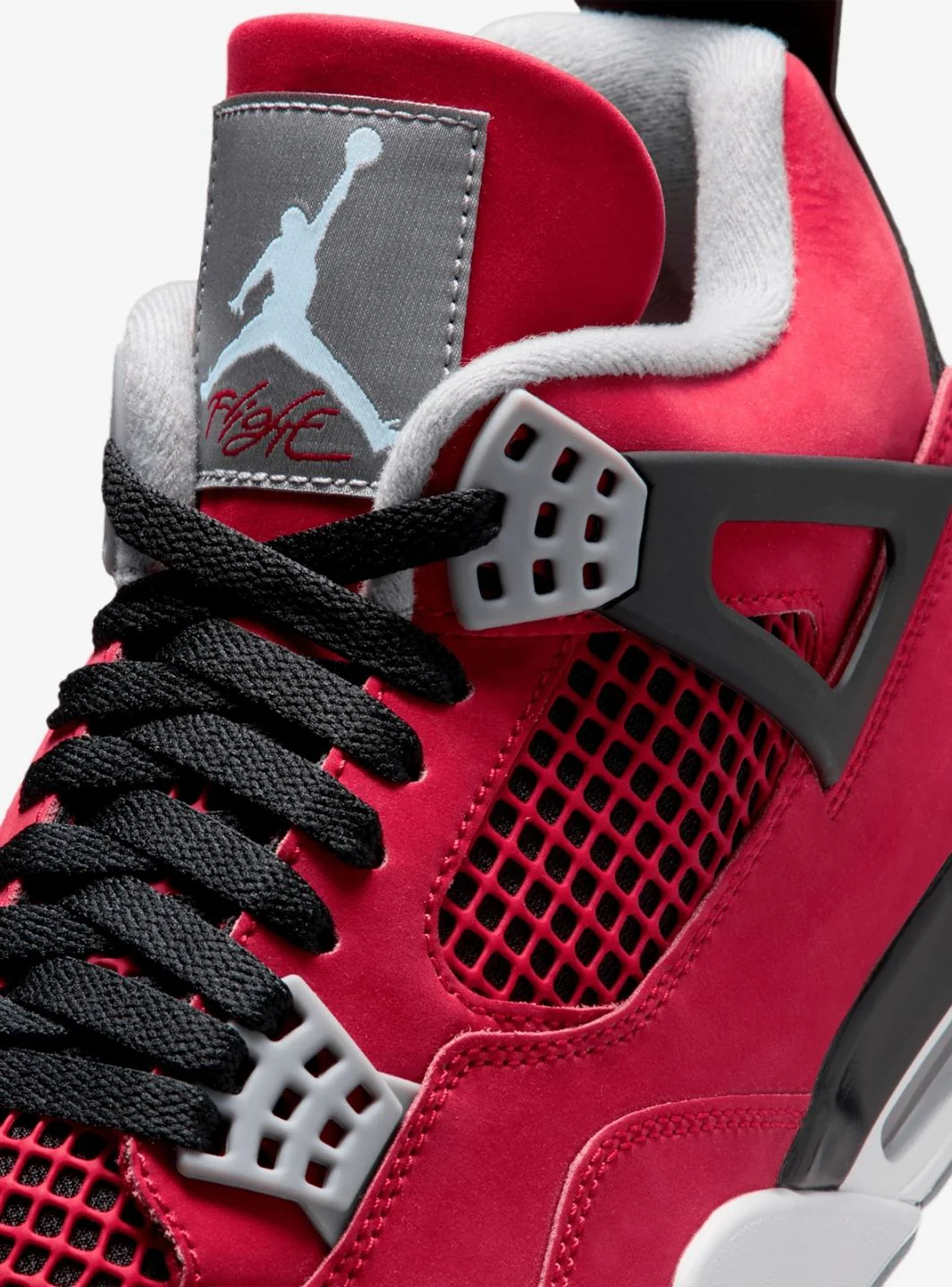 Air Jordan 4 Retro Toro Bravo (2026) - Image 4