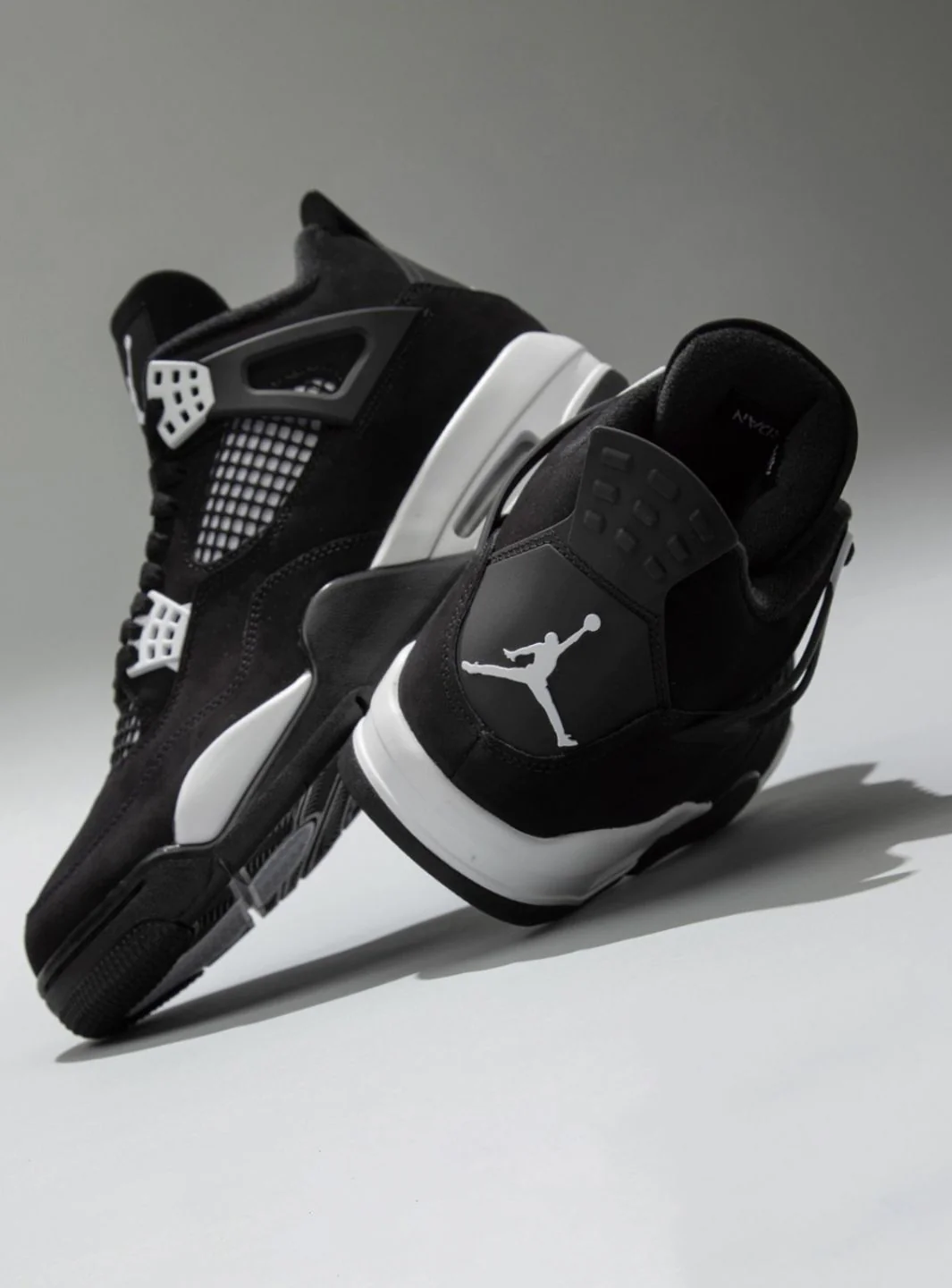 Air Jordan 4 Retro White Thunder - Image 9
