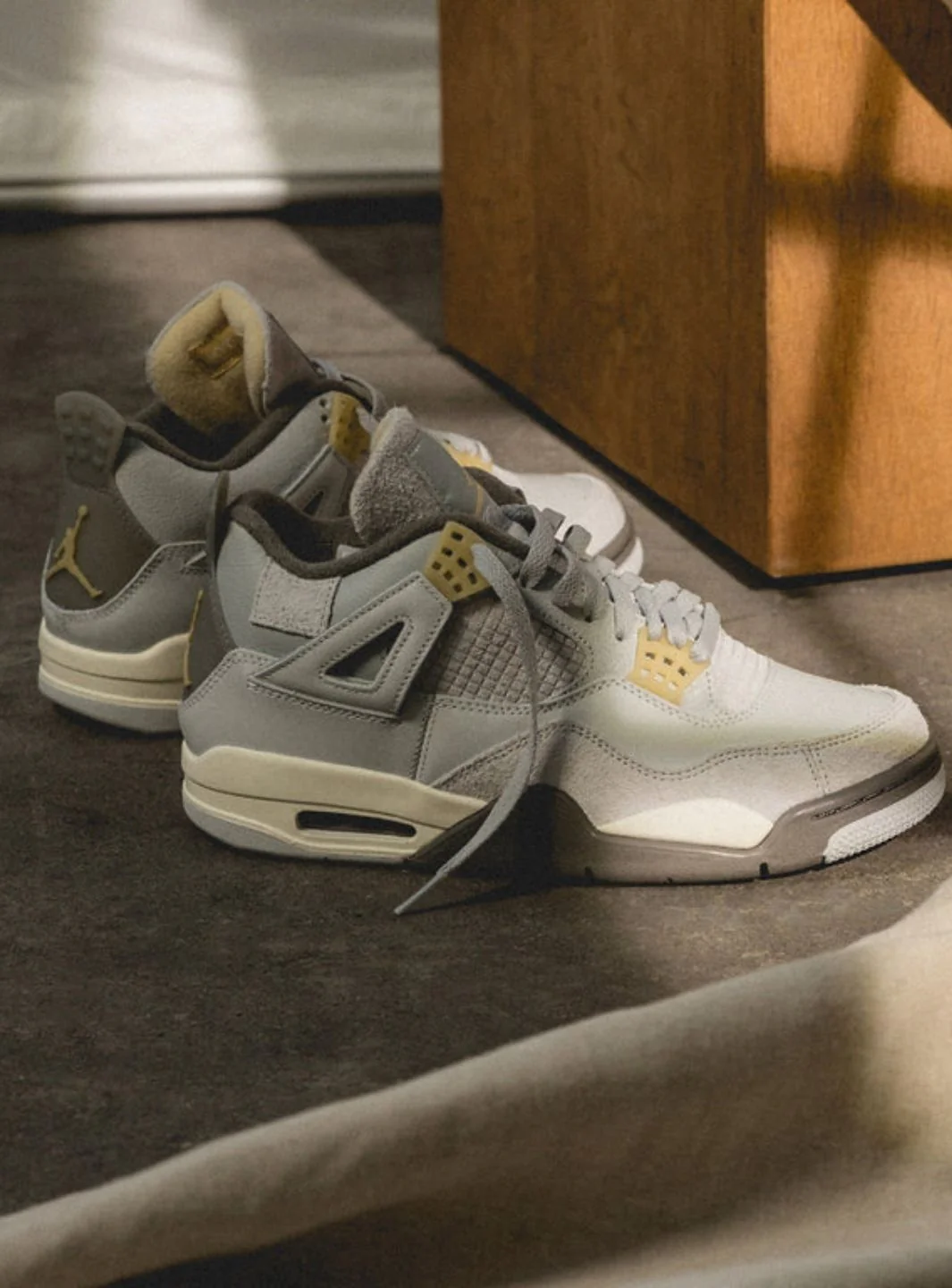 Air Jordan 4 SE Craft Photon Dust - Image 11