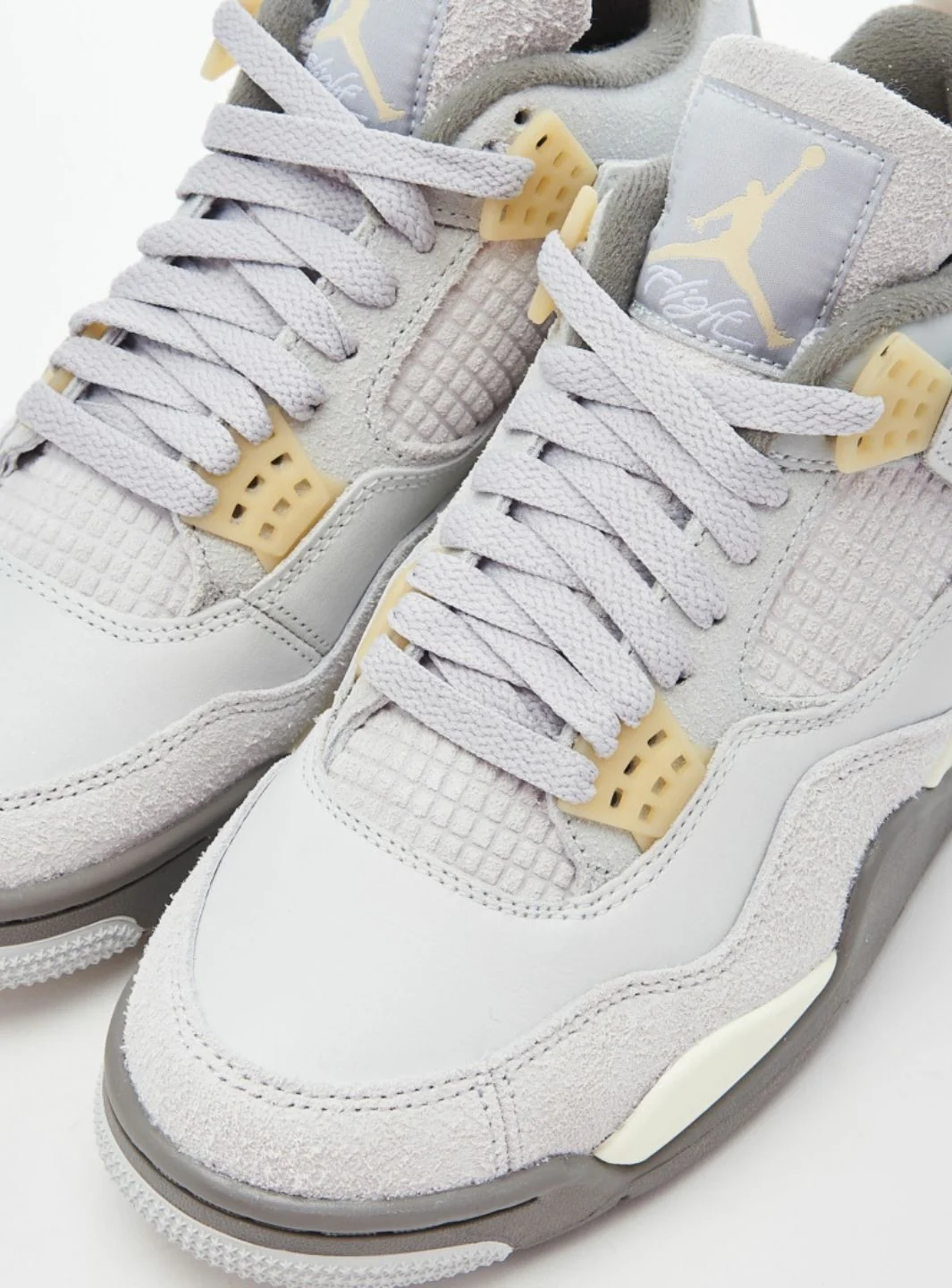 Air Jordan 4 SE Craft Photon Dust - Image 8