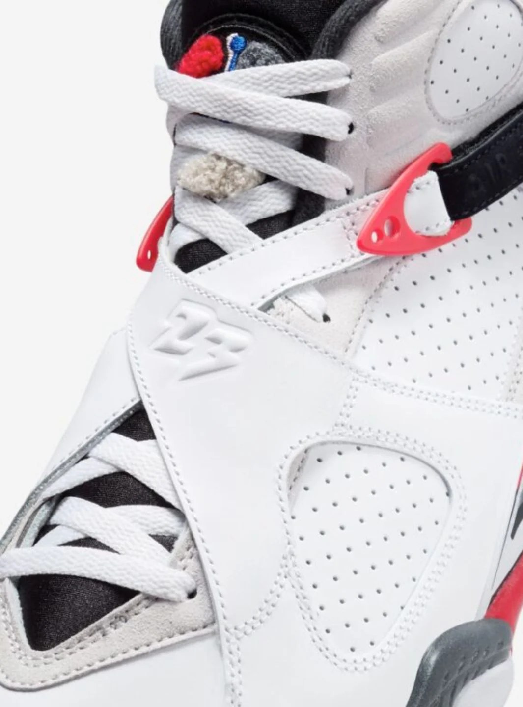 Air Jordan 8 Retro Bugs Bunny (2025) - Image 3