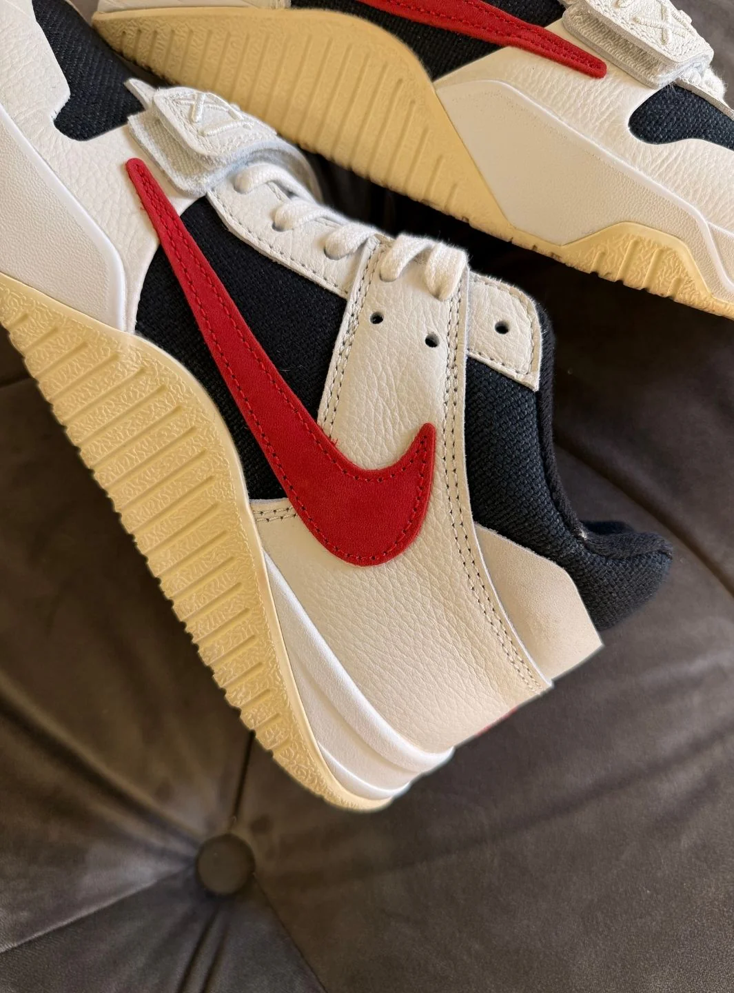 Air Jordan Jumpman Jack TR Travis Scott University Red - Usato 9.5/10 - Image 14