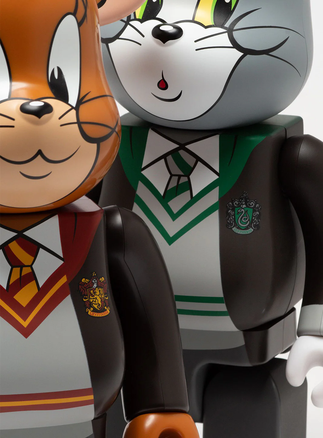 Bearbrick x Tom And Jerry in Hogwarts House Robes 100% 400% 4-Pc Set - Image 3