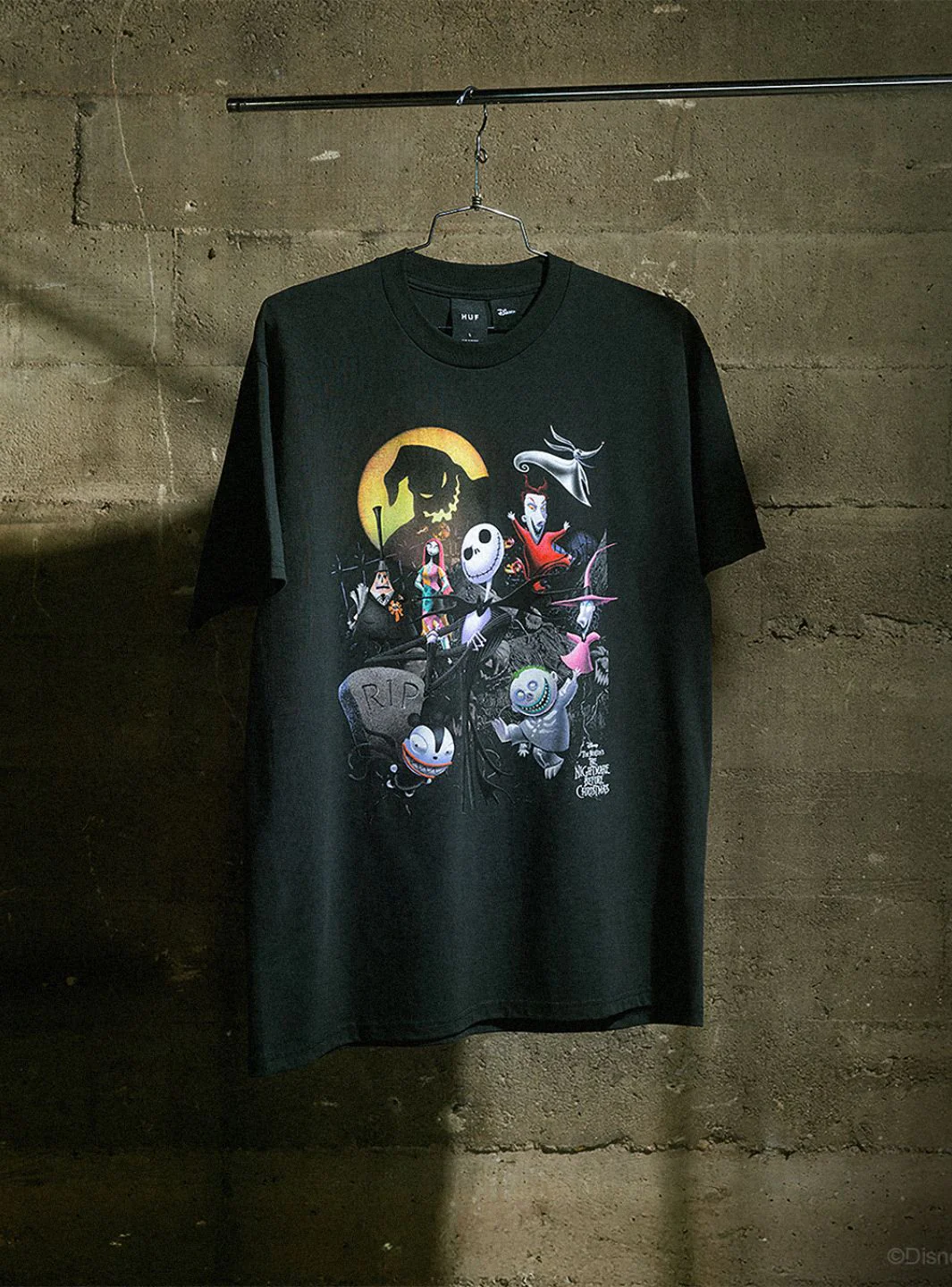 HUF x Disney Nightmare Before Christmas Vintage T-Shirt Black - Image 4