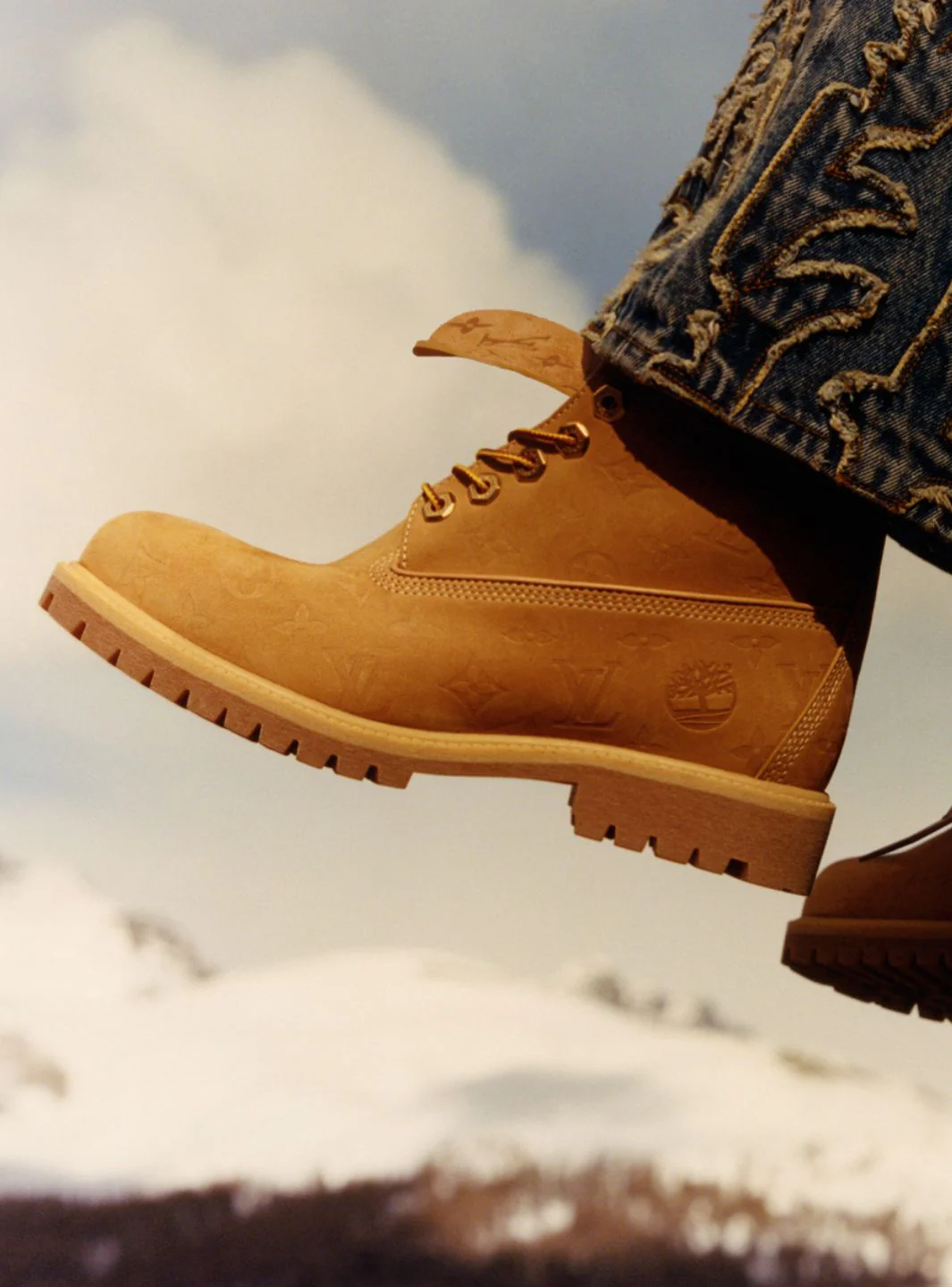 Louis Vuitton Timberland 6" Ankle Boot Wheat Monogram - Image 5