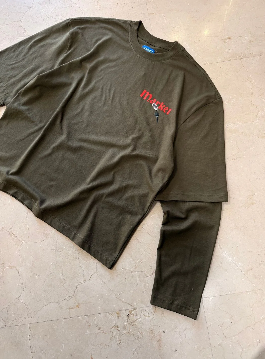 Market Studios Longsleeve Green - Image 5