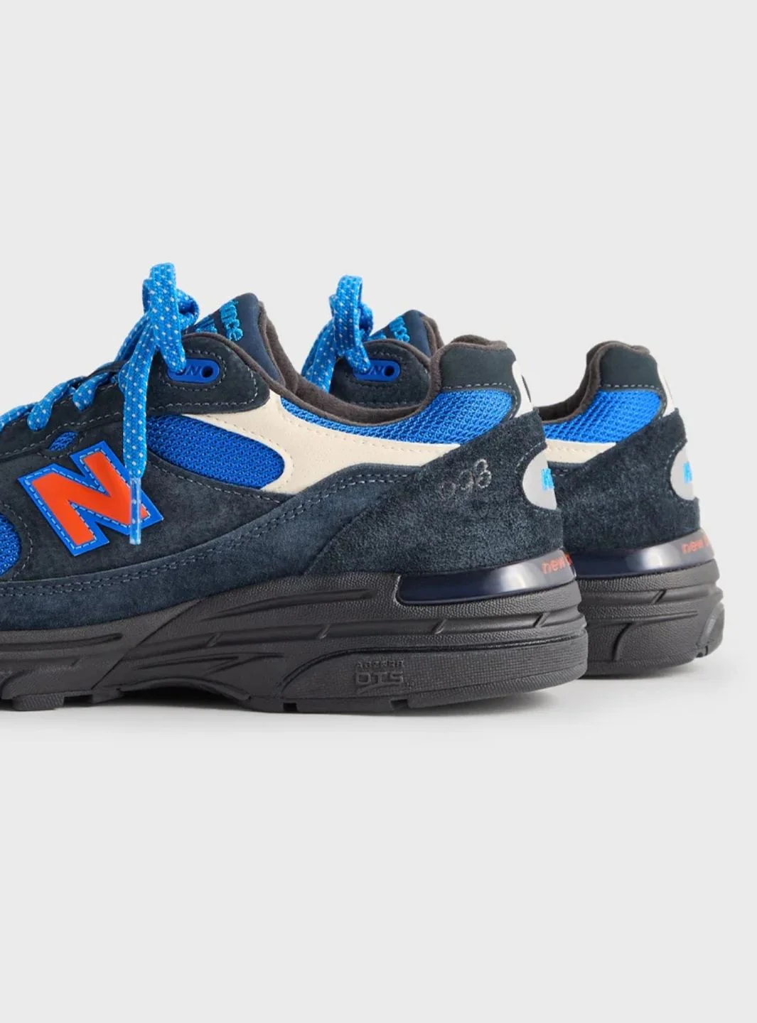 New Balance 993 MiUSA Kith Madison Square Garden Navy - Image 7