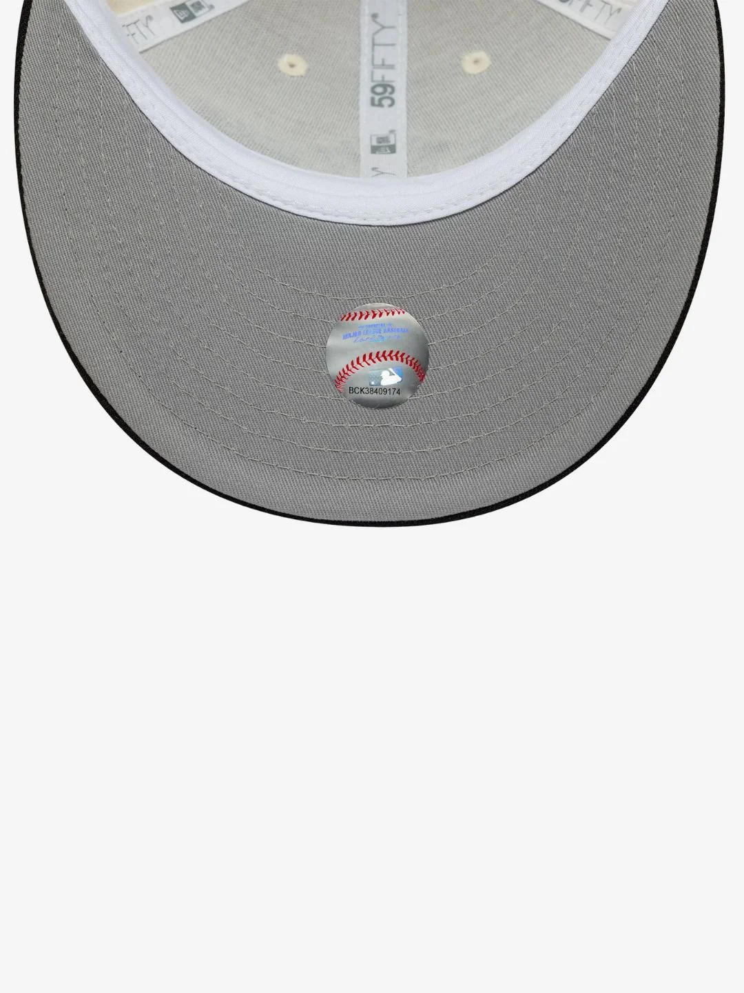 New Era New York Yankees MLB Cooperstown Cream Low Profile 59FIFTY Fitted Cap - Image 6