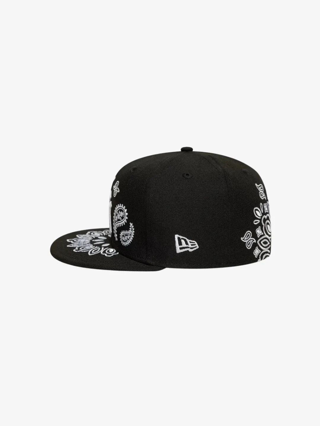 New Era New York Yankees MLB Paisley Black 59FIFTY Fitted Cap - Image 4