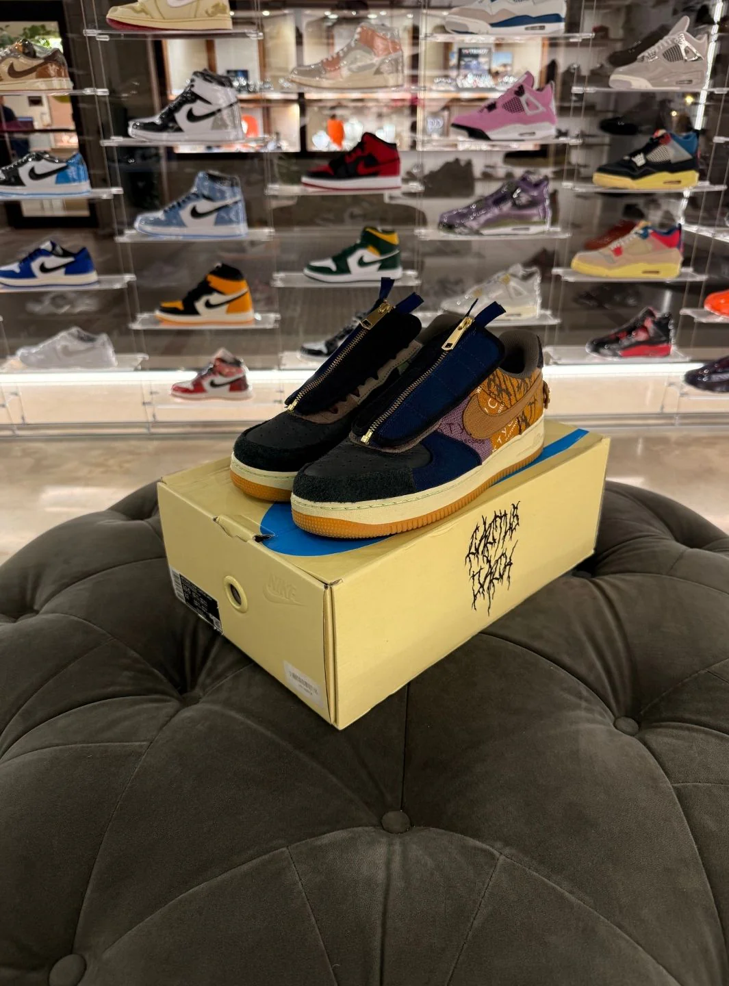 Nike Air Force 1 Low Travis Scott Cactus Jack - Usato 9/10 - Image 13