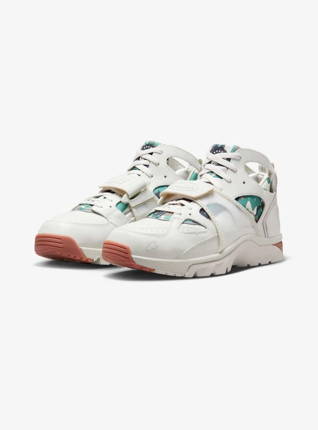 Nike Air Trainer Huarache Corteiz Light Bone - Image 2