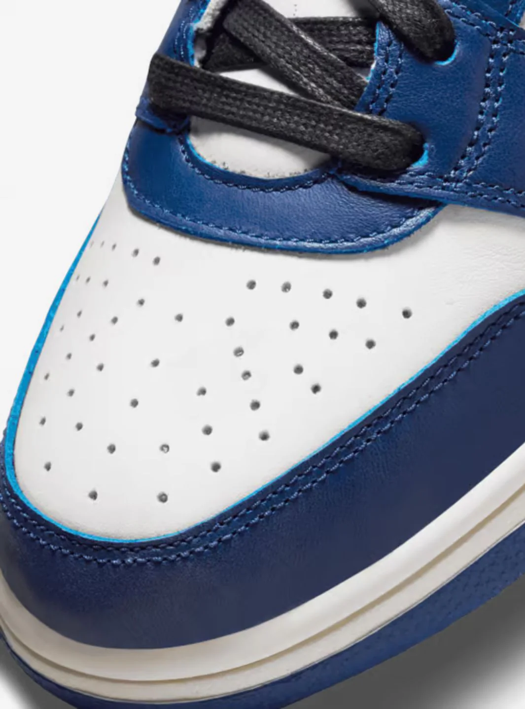 Nike Dunk High AMBUSH Deep Royal - Image 3