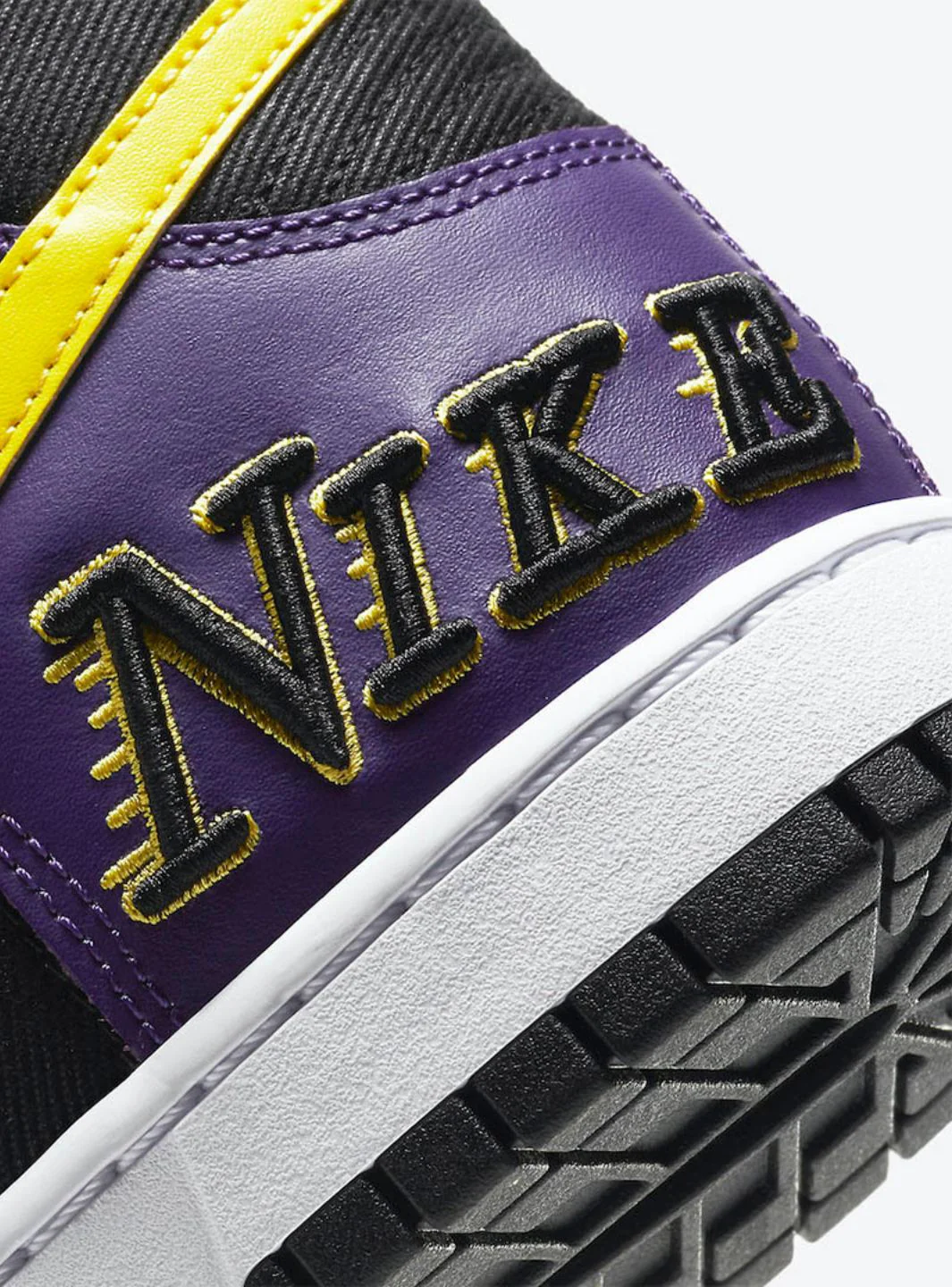 Nike Dunk High EMB Lakers - Image 5