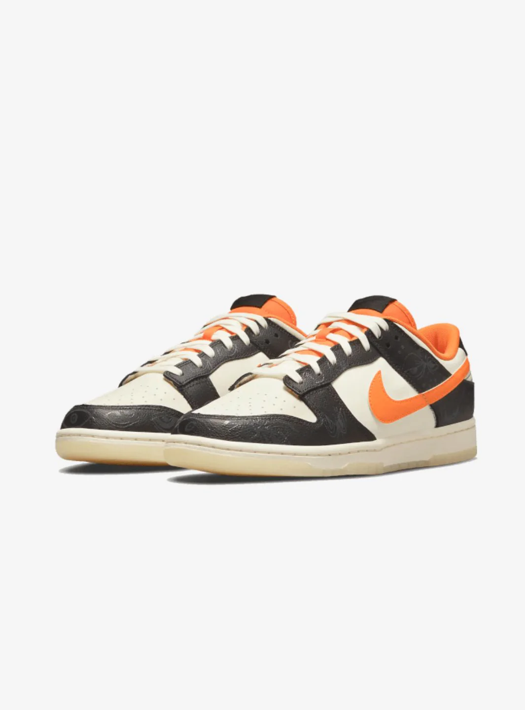 Nike Dunk Low PRM Halloween (2021) - Image 2