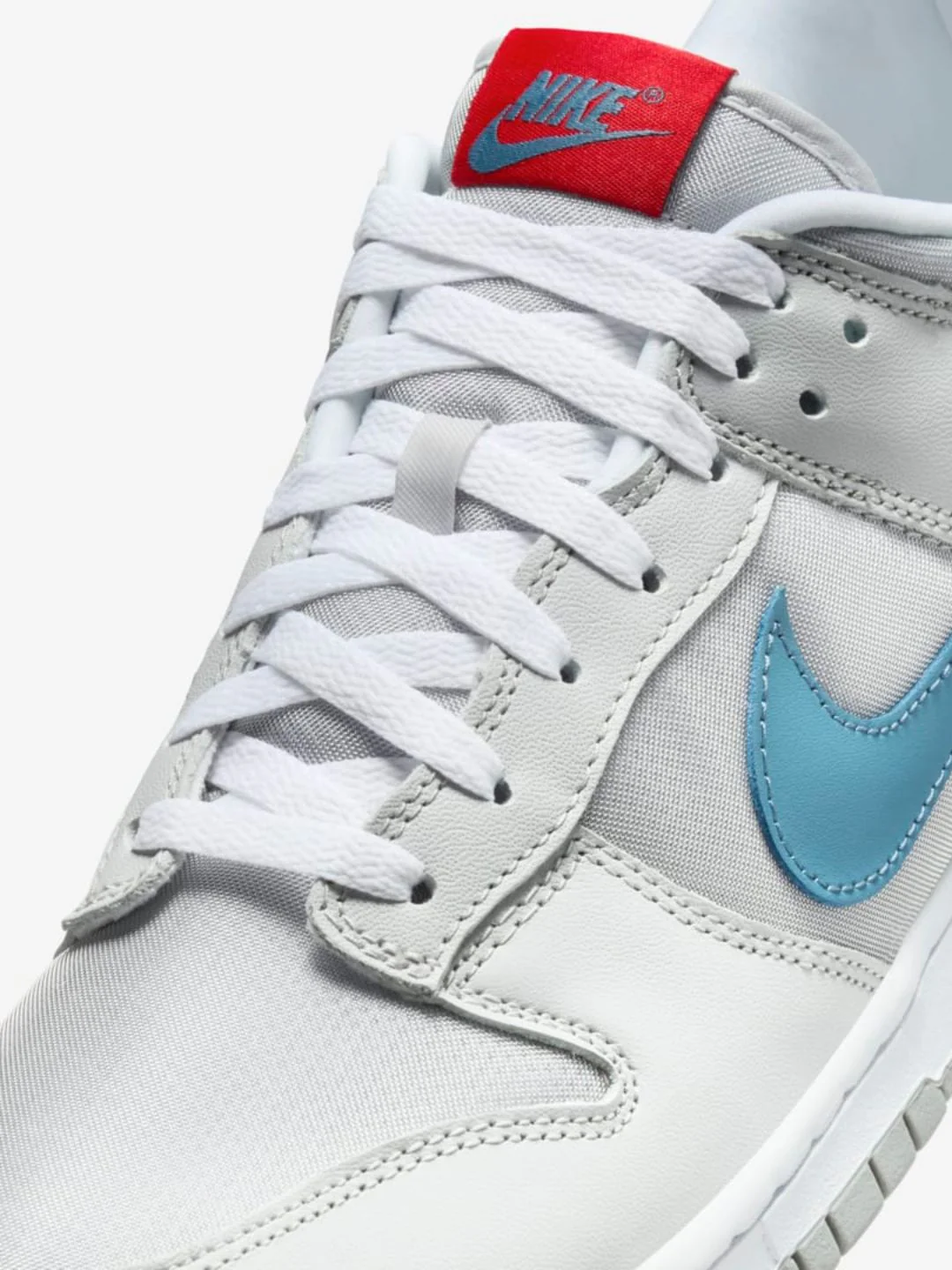 Nike Dunk Low Silver Surfer (2024) - Image 3